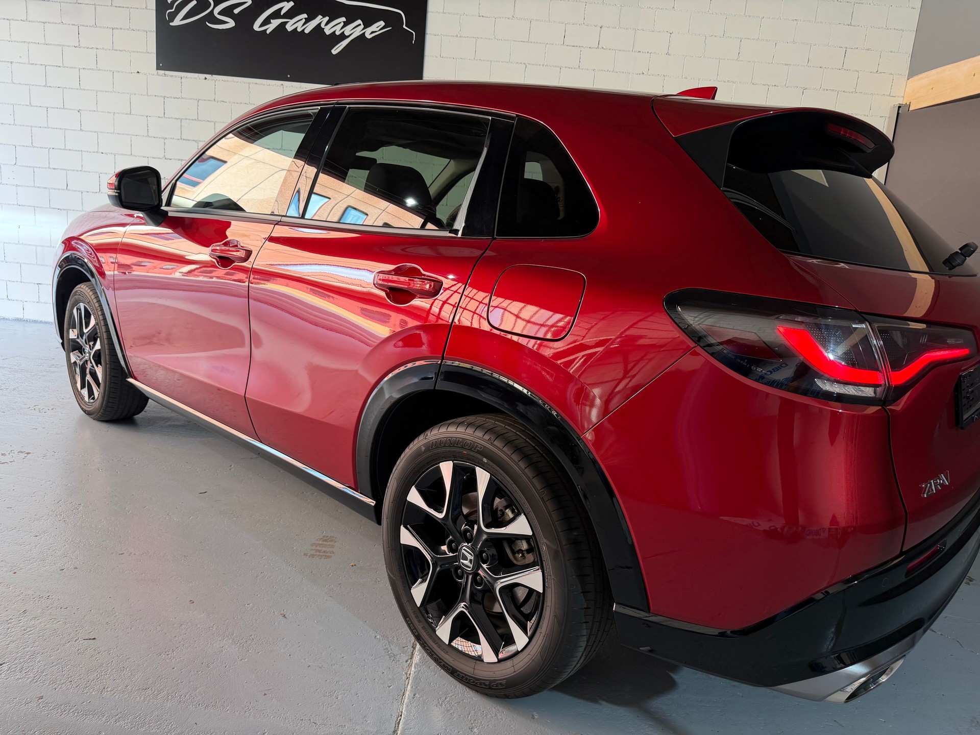 HONDA ZR-V 2.0i MMD Hybrid Advance Automatic-image-1