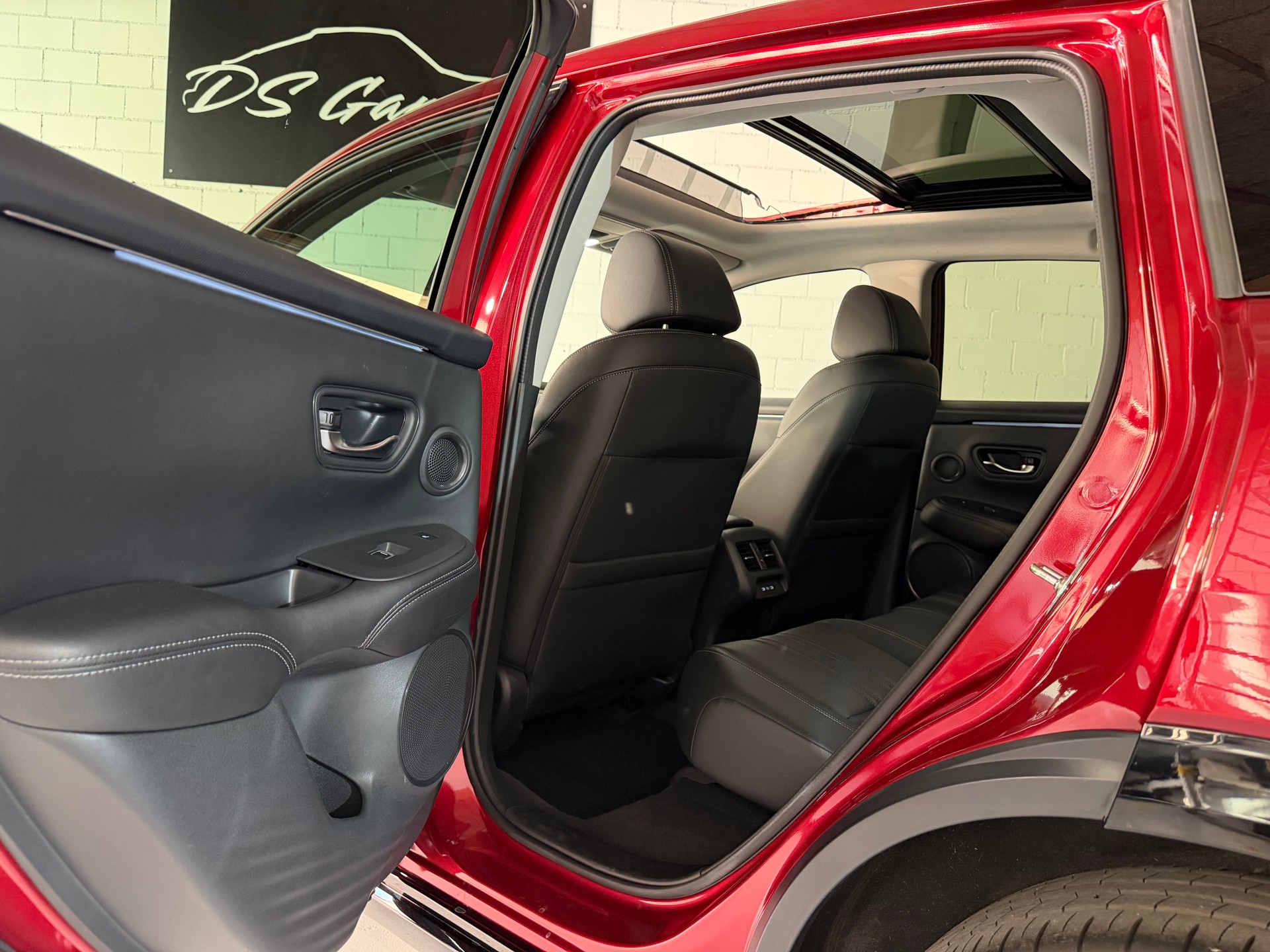 HONDA ZR-V 2.0i MMD Hybrid Advance Automatic-image-7