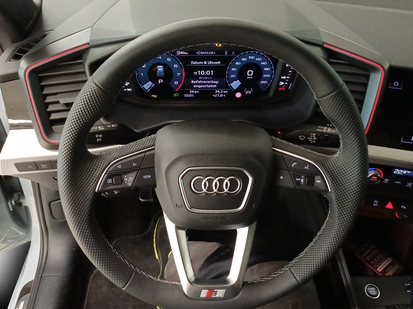 AUDI A1 Sportback 30 TFSI S Line Attraction S-tronic-image-9