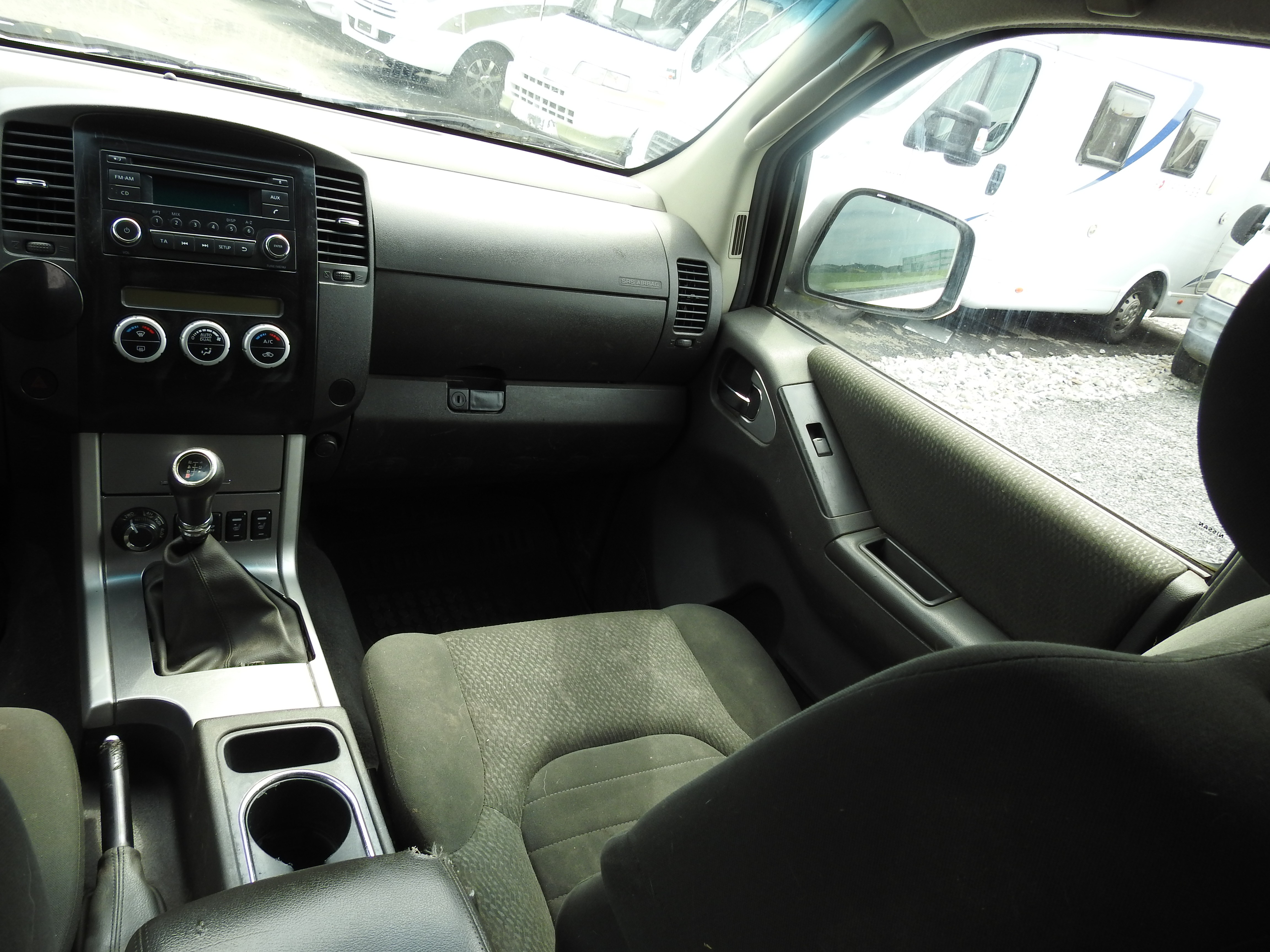 NISSAN Navara King Cab XE 2.5 dCi 4WD — slika 18