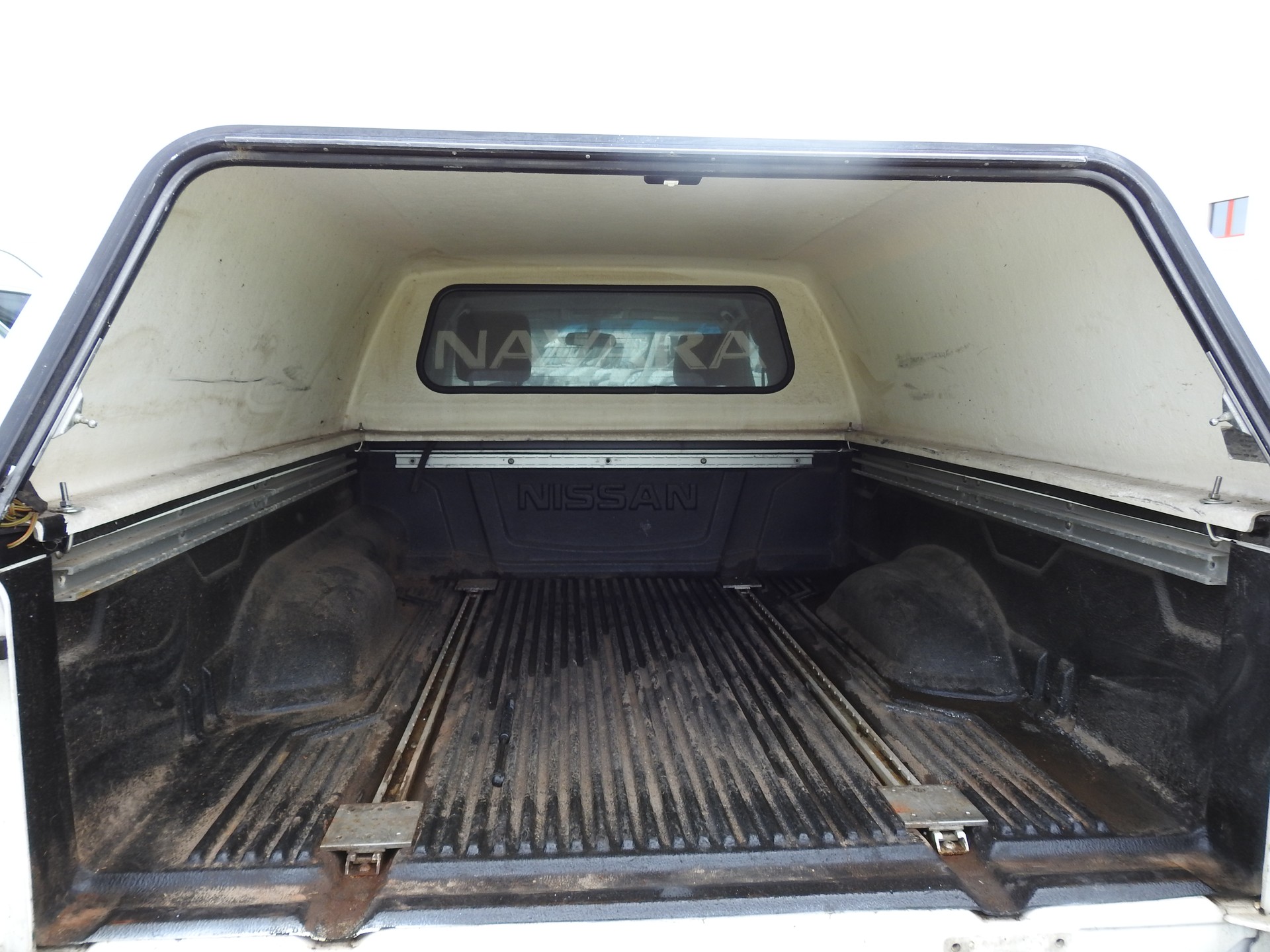 NISSAN Navara King Cab XE 2.5 dCi 4WD-image-5