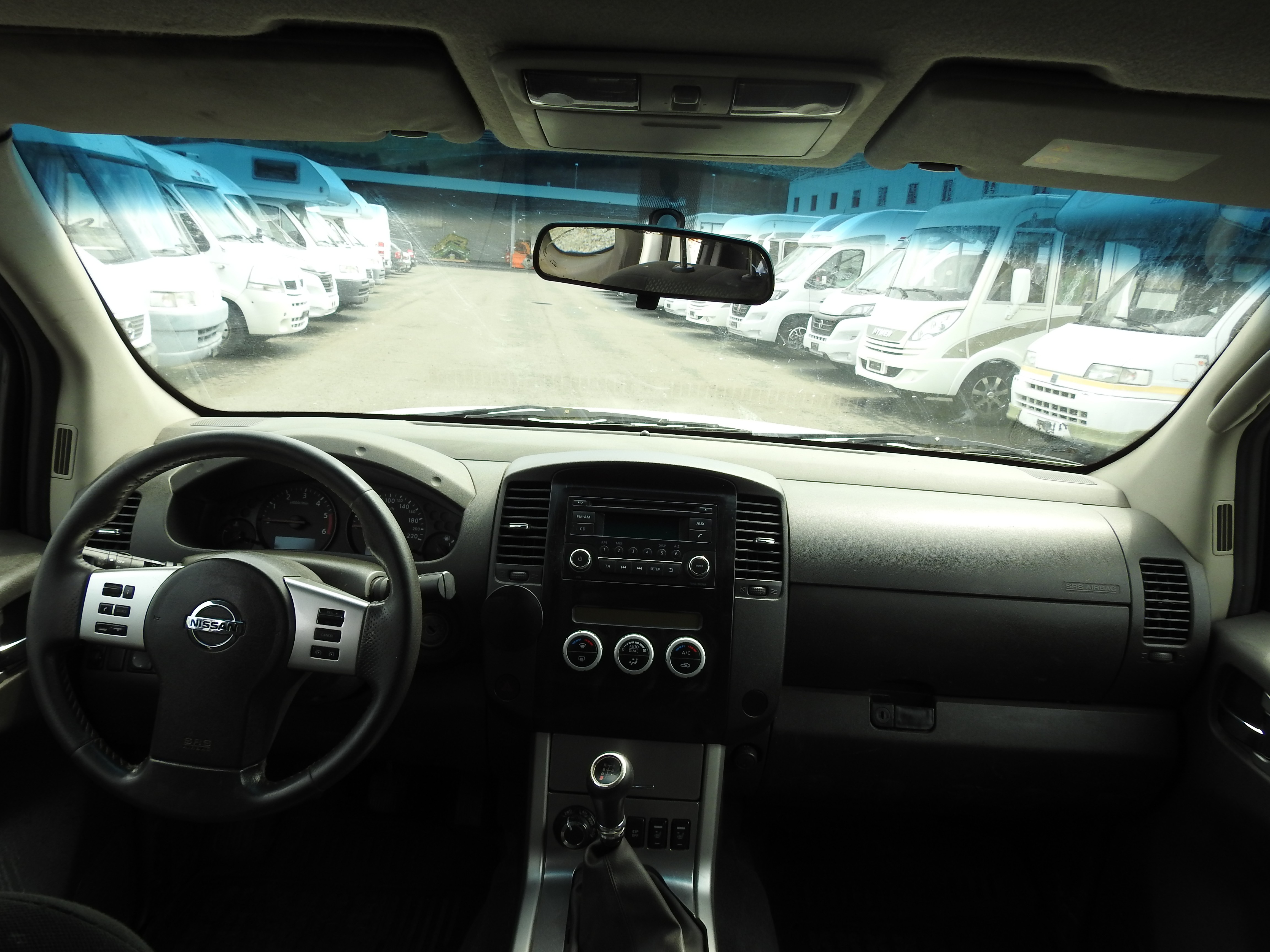 NISSAN Navara King Cab XE 2.5 dCi 4WD — slika 16