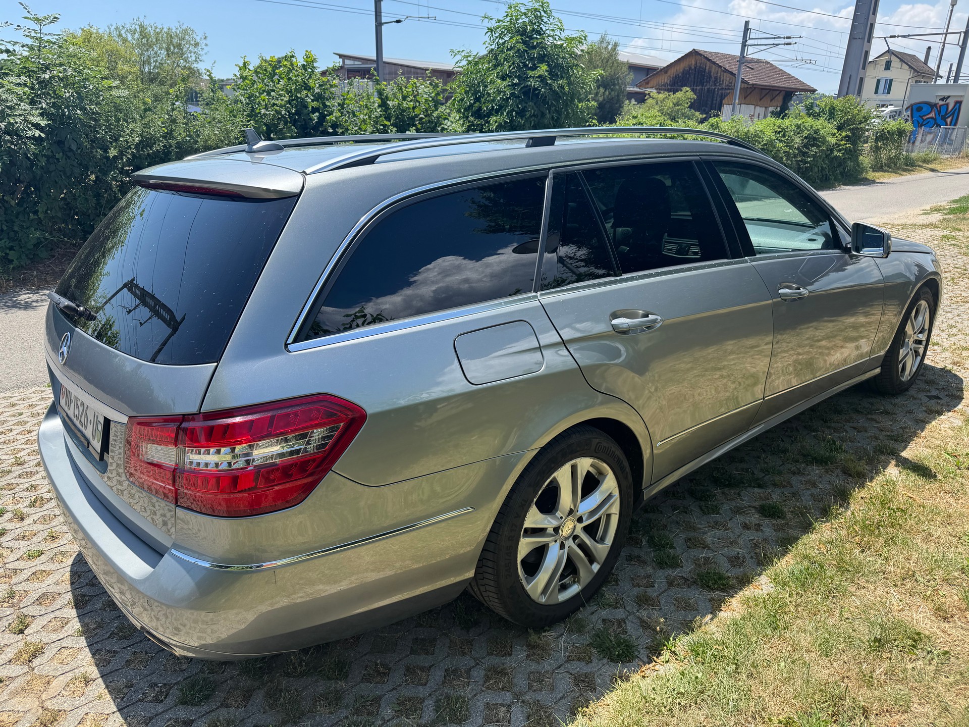 MERCEDES-BENZ E 350 Avantgarde 4Matic 7G-Tronic-showroom-element-1