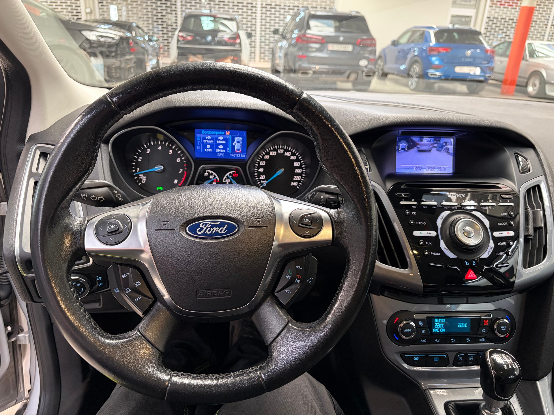 FORD Focus 1.0 SCTi Titanium-image-13