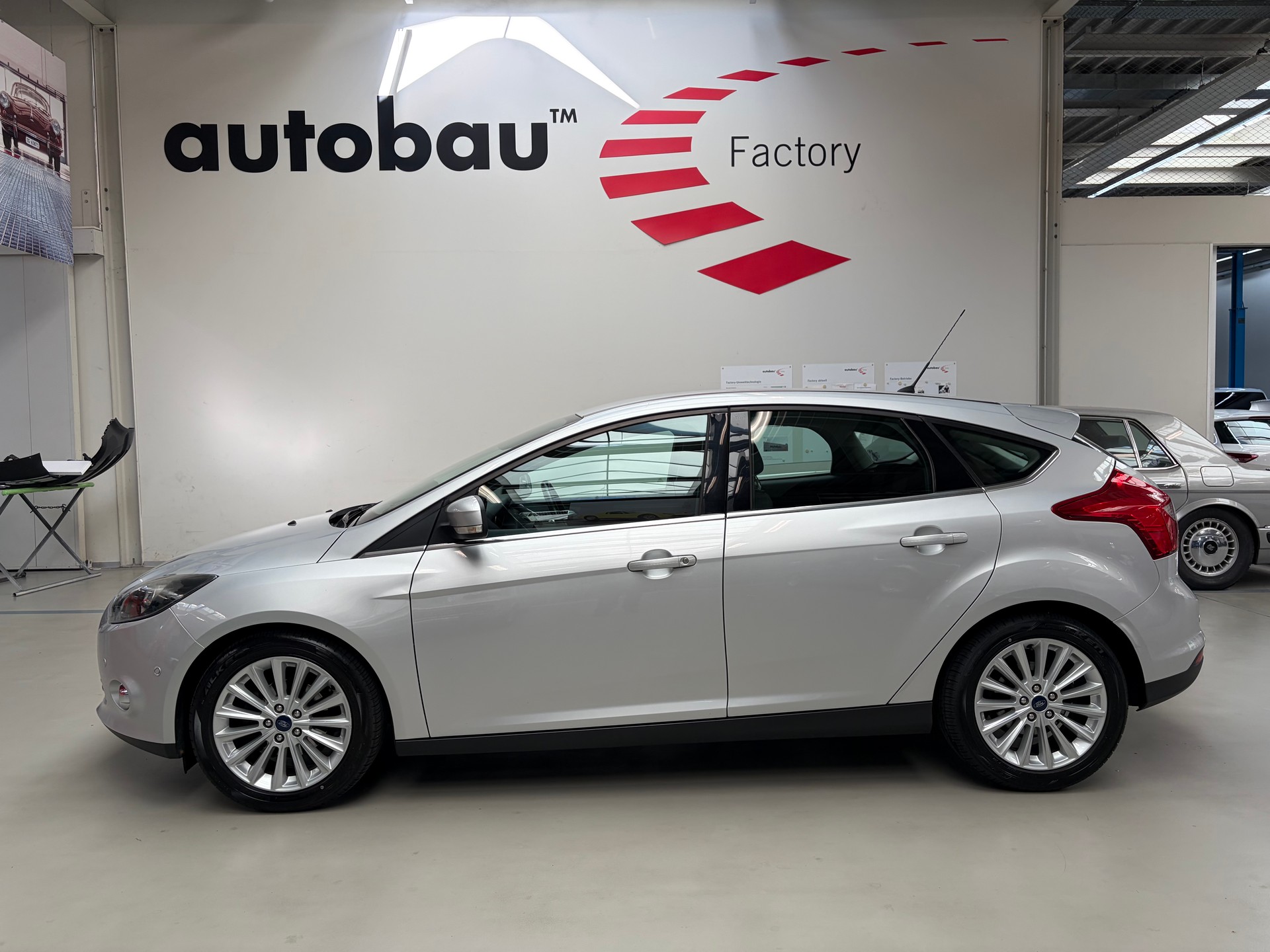 FORD Focus 1.0 SCTi Titanium-image-2