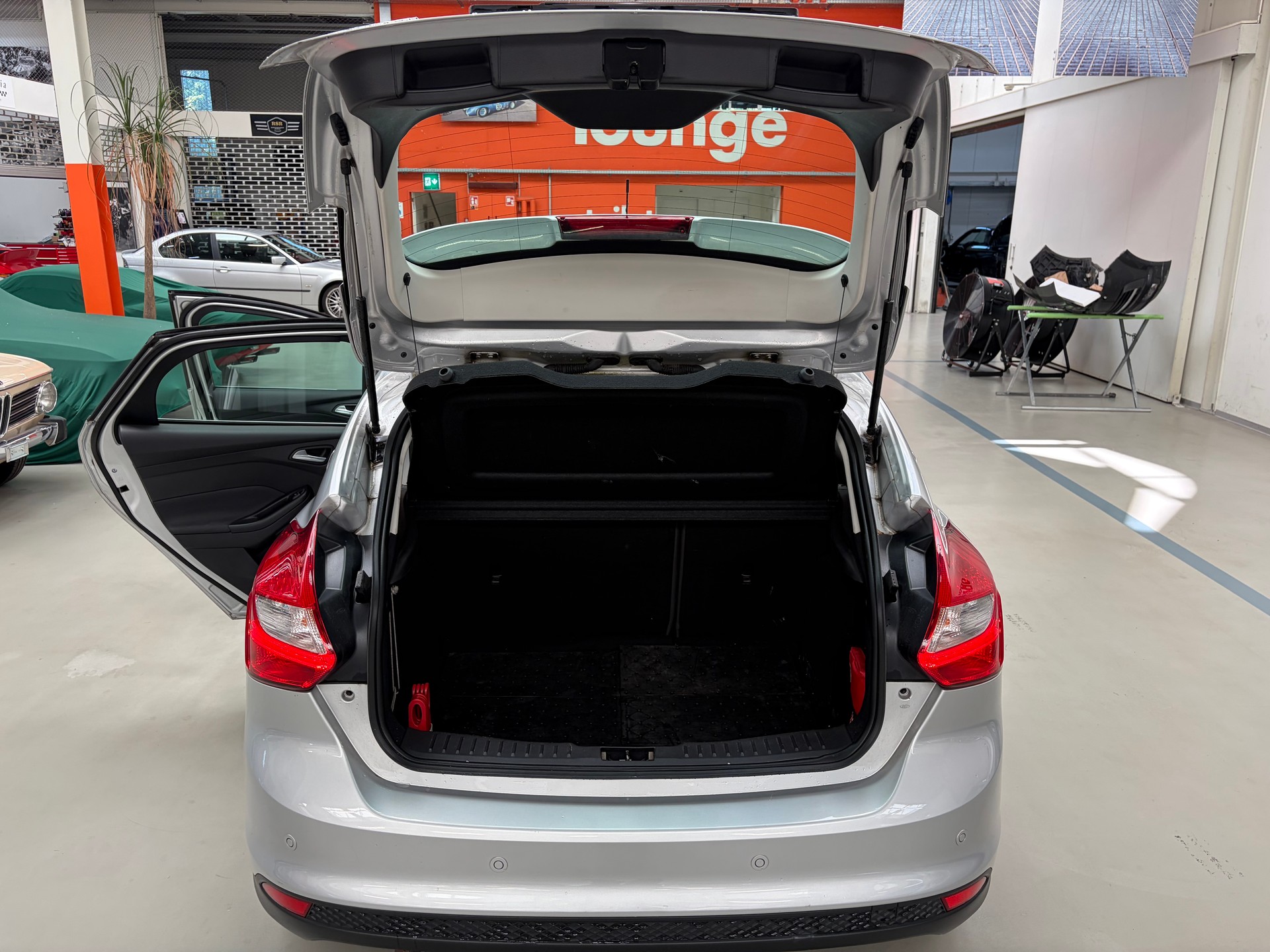 FORD Focus 1.0 SCTi Titanium-image-11