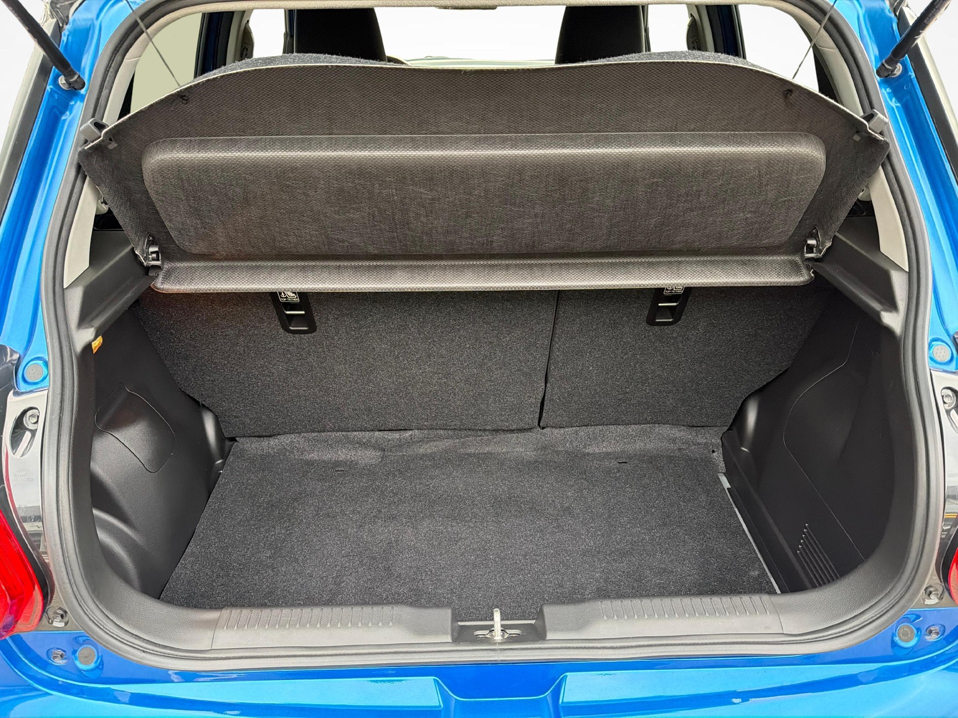 SUZUKI Swift 1.2 Piz Sulai Top Hybrid 4x4-image-16