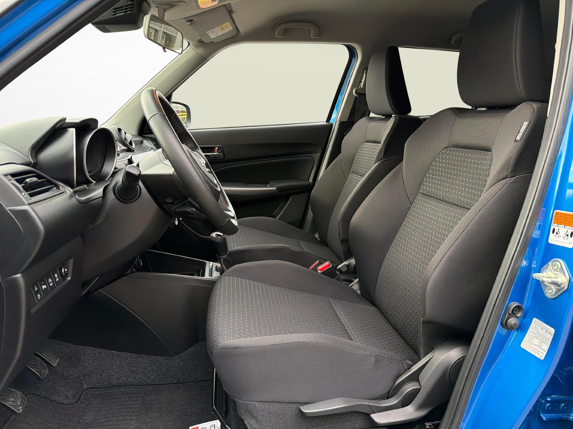 SUZUKI Swift 1.2 Piz Sulai Top Hybrid 4x4-image-9