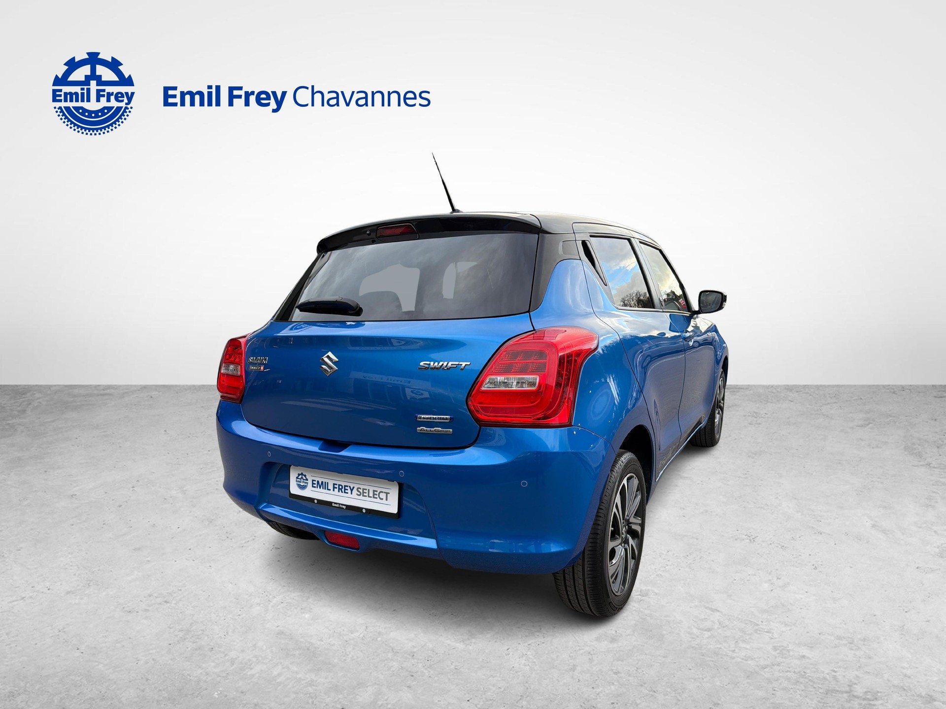 SUZUKI Swift 1.2 Piz Sulai Top Hybrid 4x4-image-3