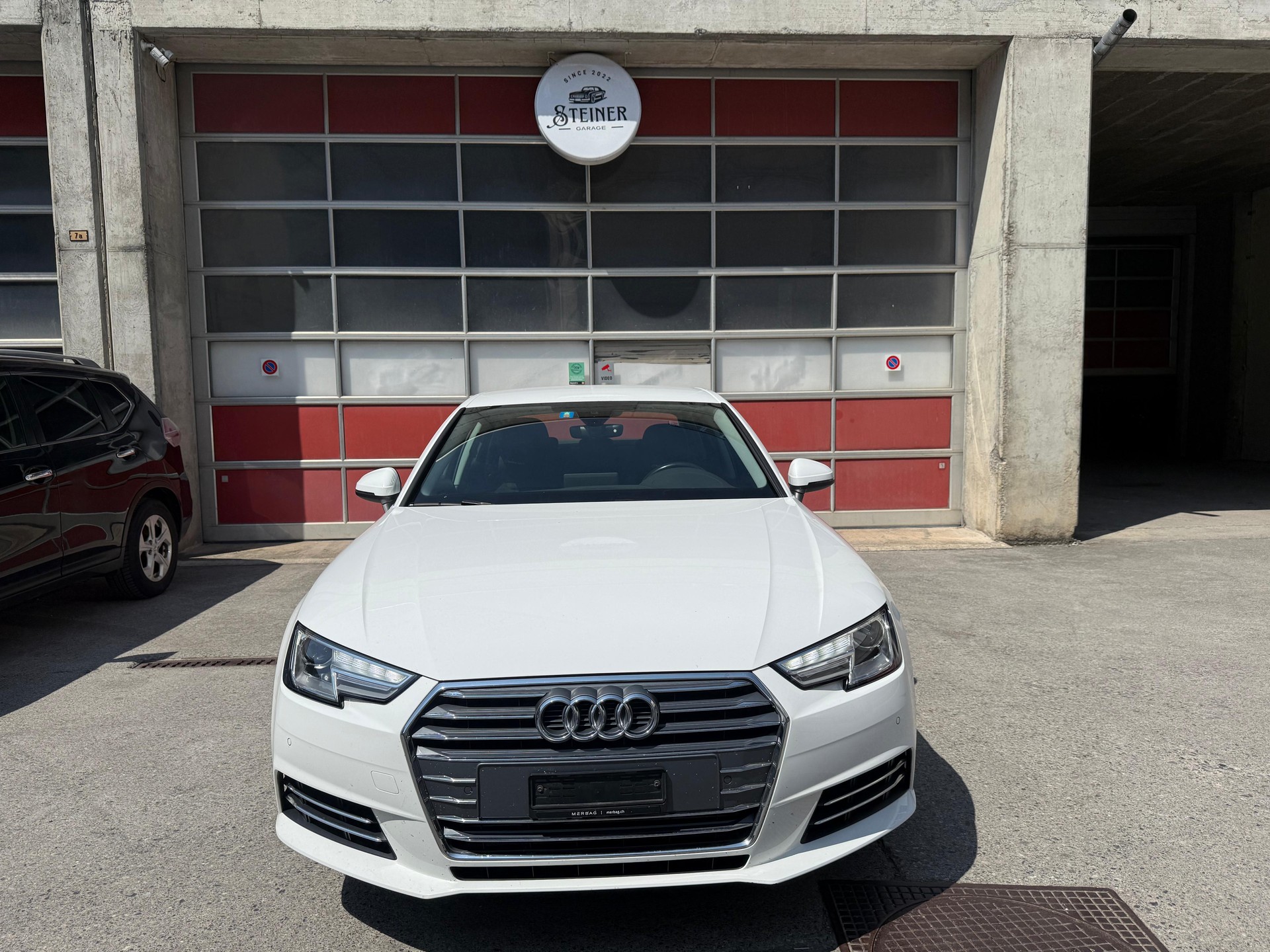 AUDI A4 Limousine 2.0 TFSI Sport S-tronic-showroom-element-1