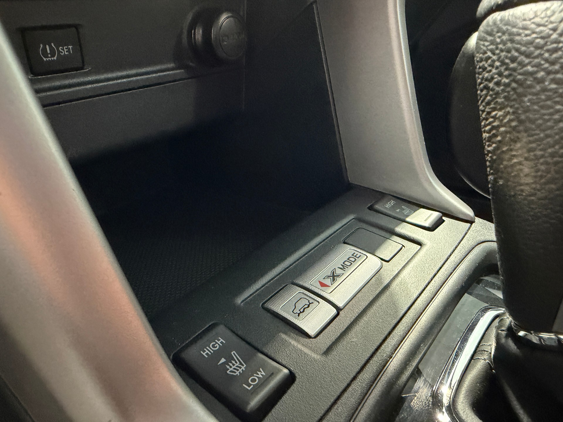 SUBARU Forester 2.0D Advantage Lineatronic-image-17