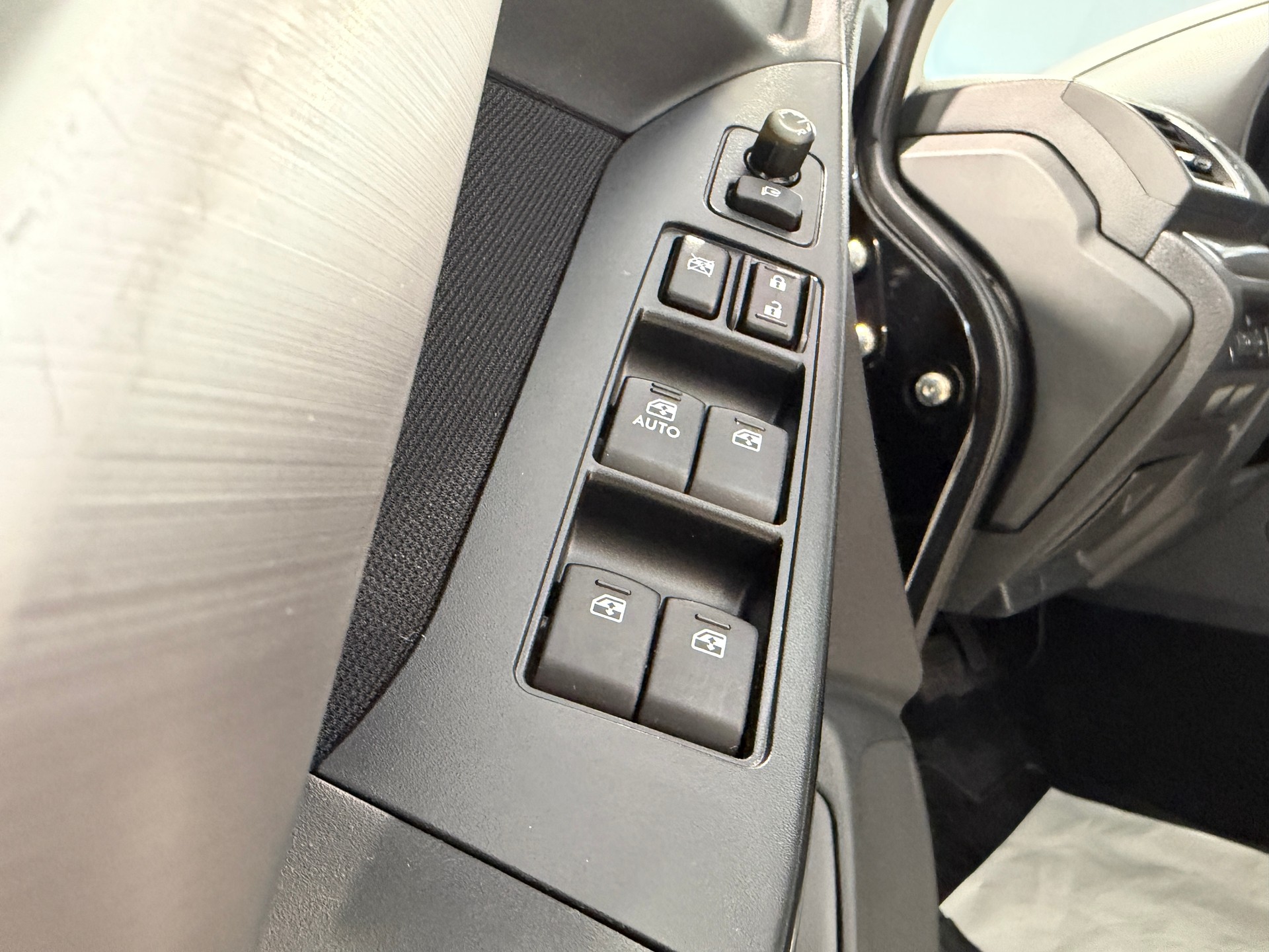 SUBARU Forester 2.0D Advantage Lineatronic-image-20