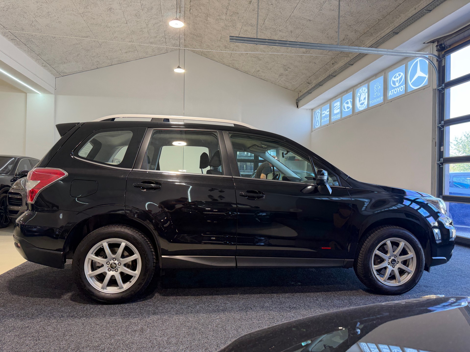 SUBARU Forester 2.0D Advantage Lineatronic-image-8