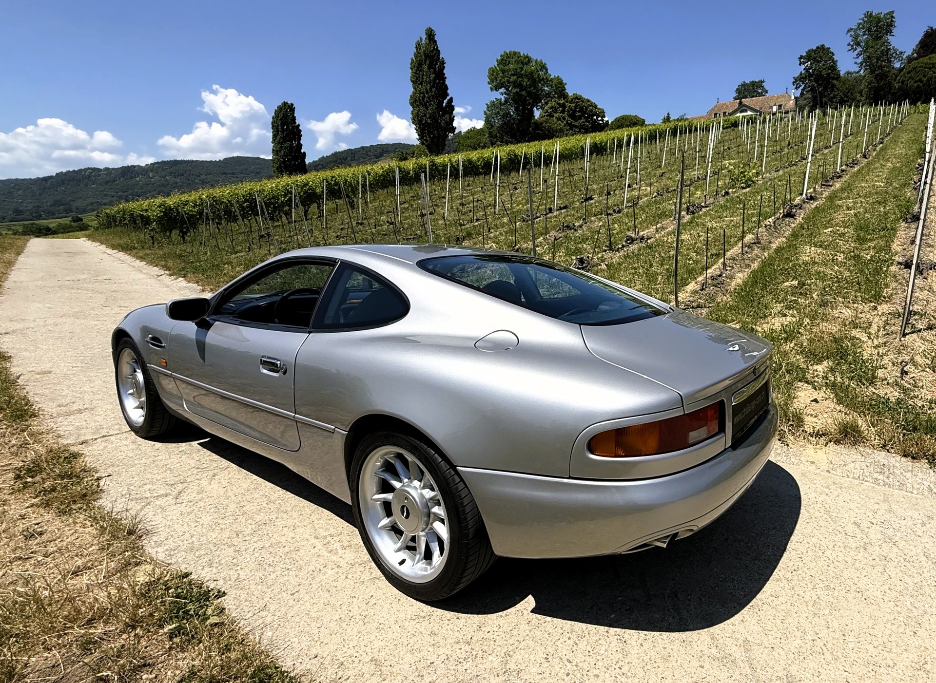 ASTON MARTIN DB7-image-3