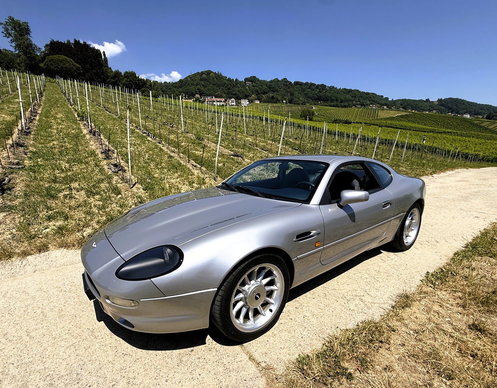 ASTON MARTIN DB7-image-0