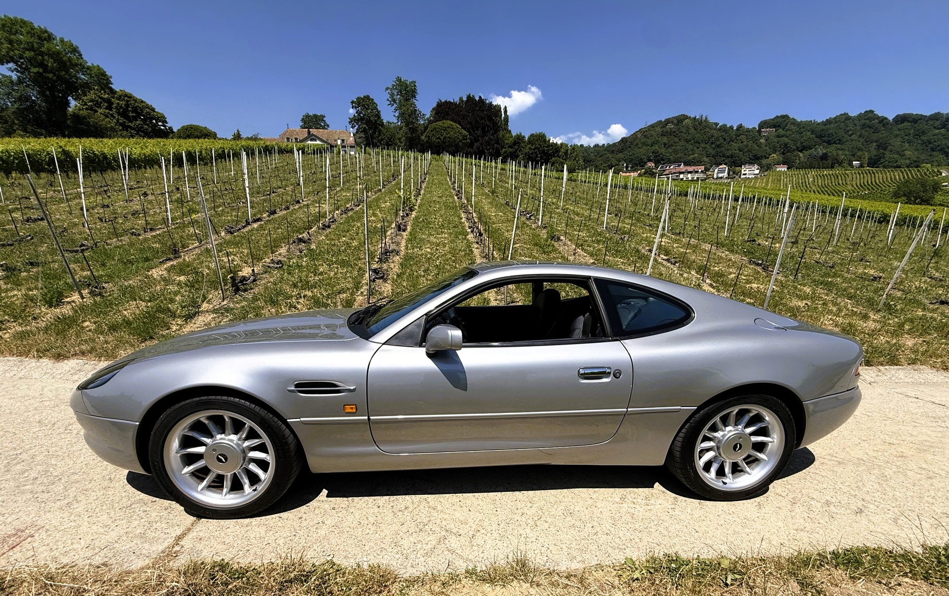ASTON MARTIN DB7-image-1