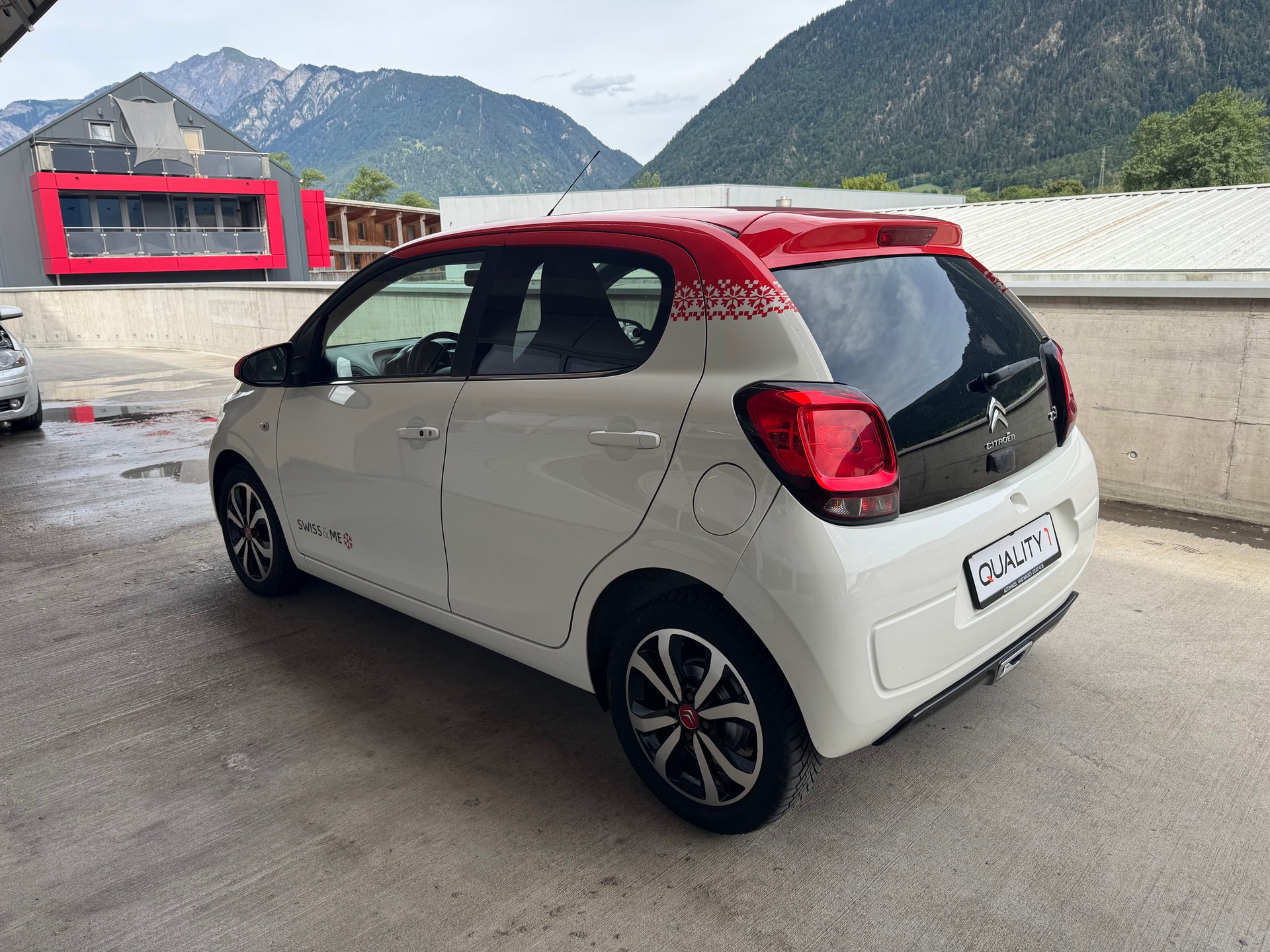 CITROEN C1 1.2 VTi Swiss&Me-image-5