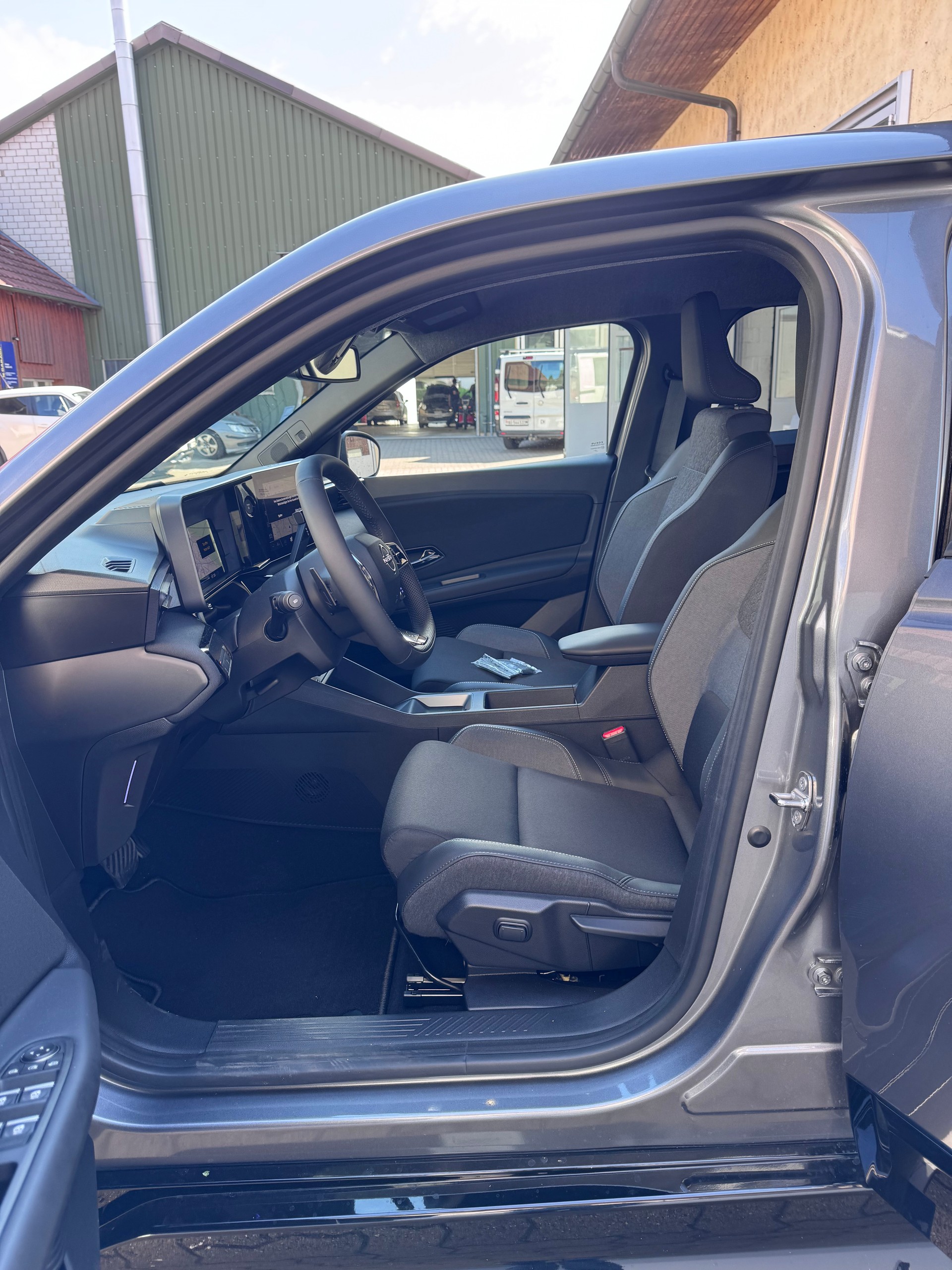 NISSAN Micra 52kWh Advance-image-13