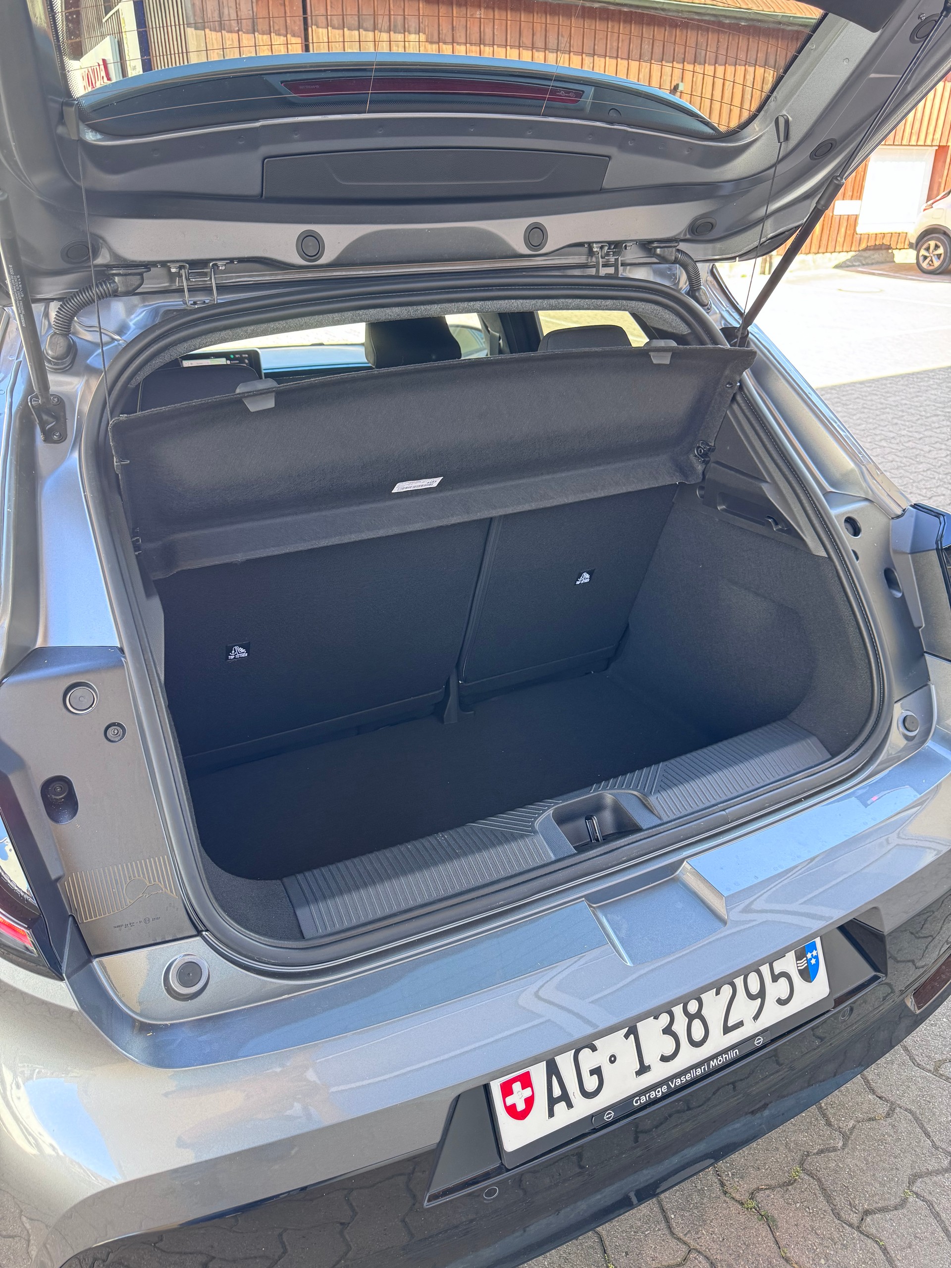 NISSAN Micra 52kWh Advance-image-5