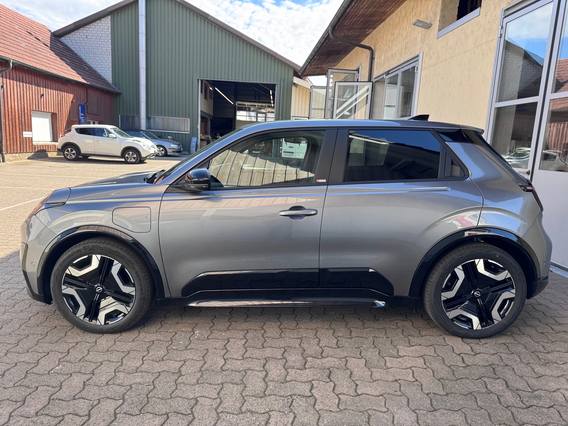 NISSAN Micra 52kWh Advance-image-2