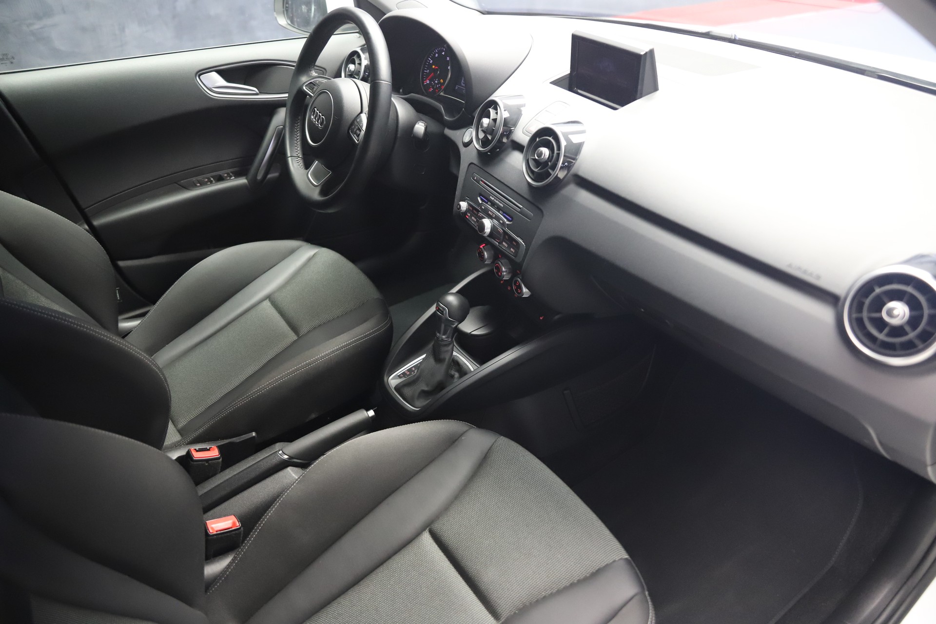 AUDI A1 Sportback 1.0 TFSI S-tronic-image-7