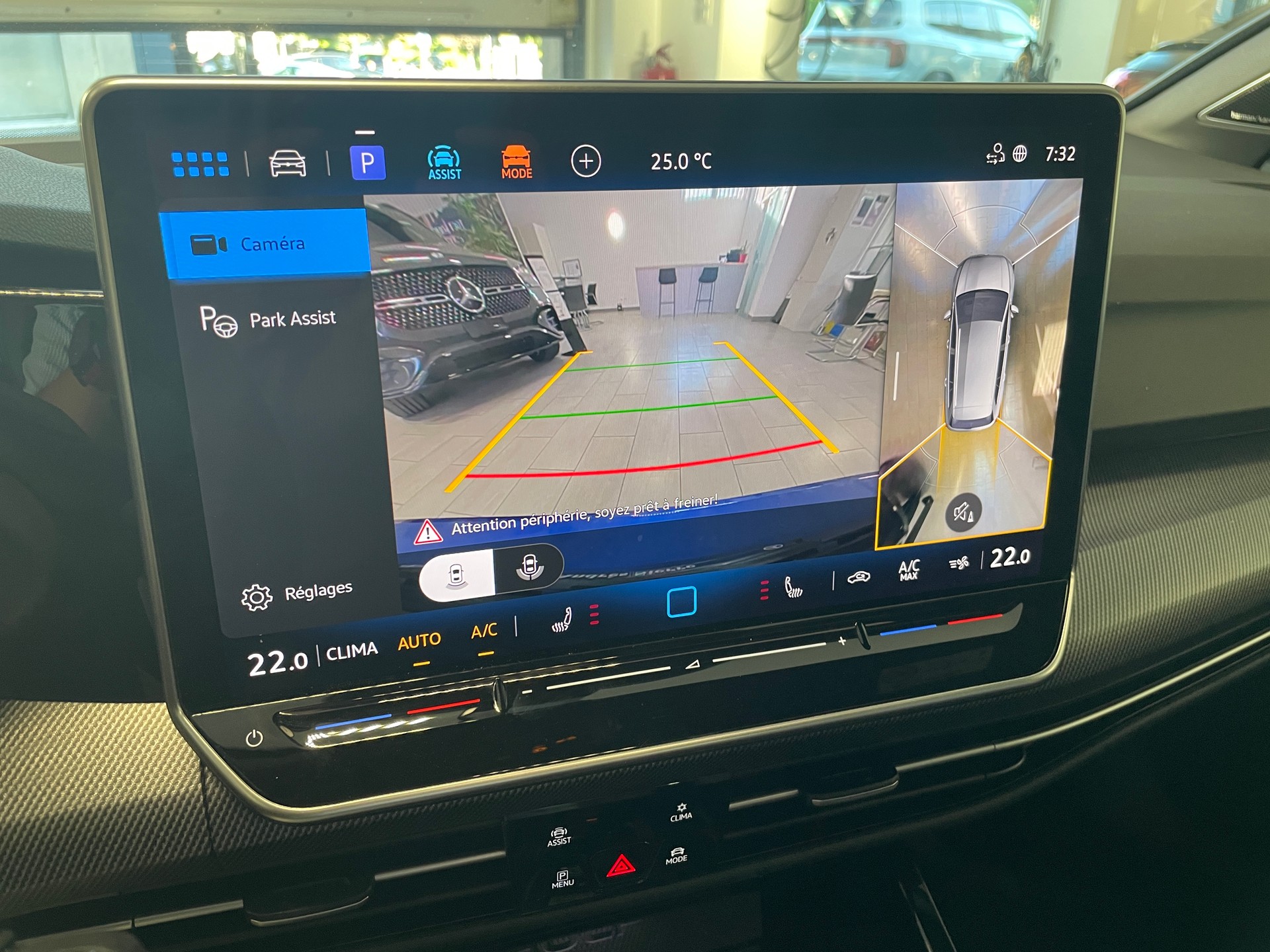 VW Golf Variant 2.0 TSI R DSG 4 Motion-image-18