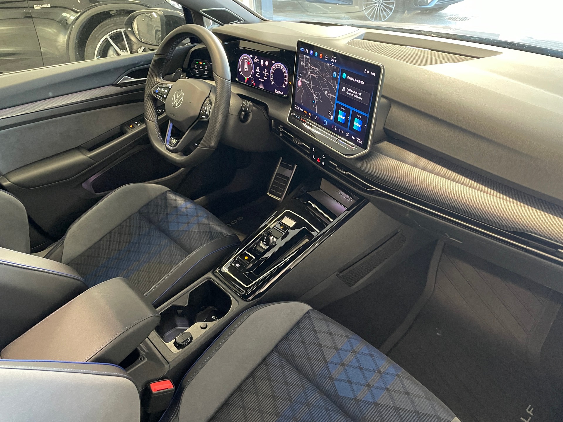 VW Golf Variant 2.0 TSI R DSG 4 Motion-image-20