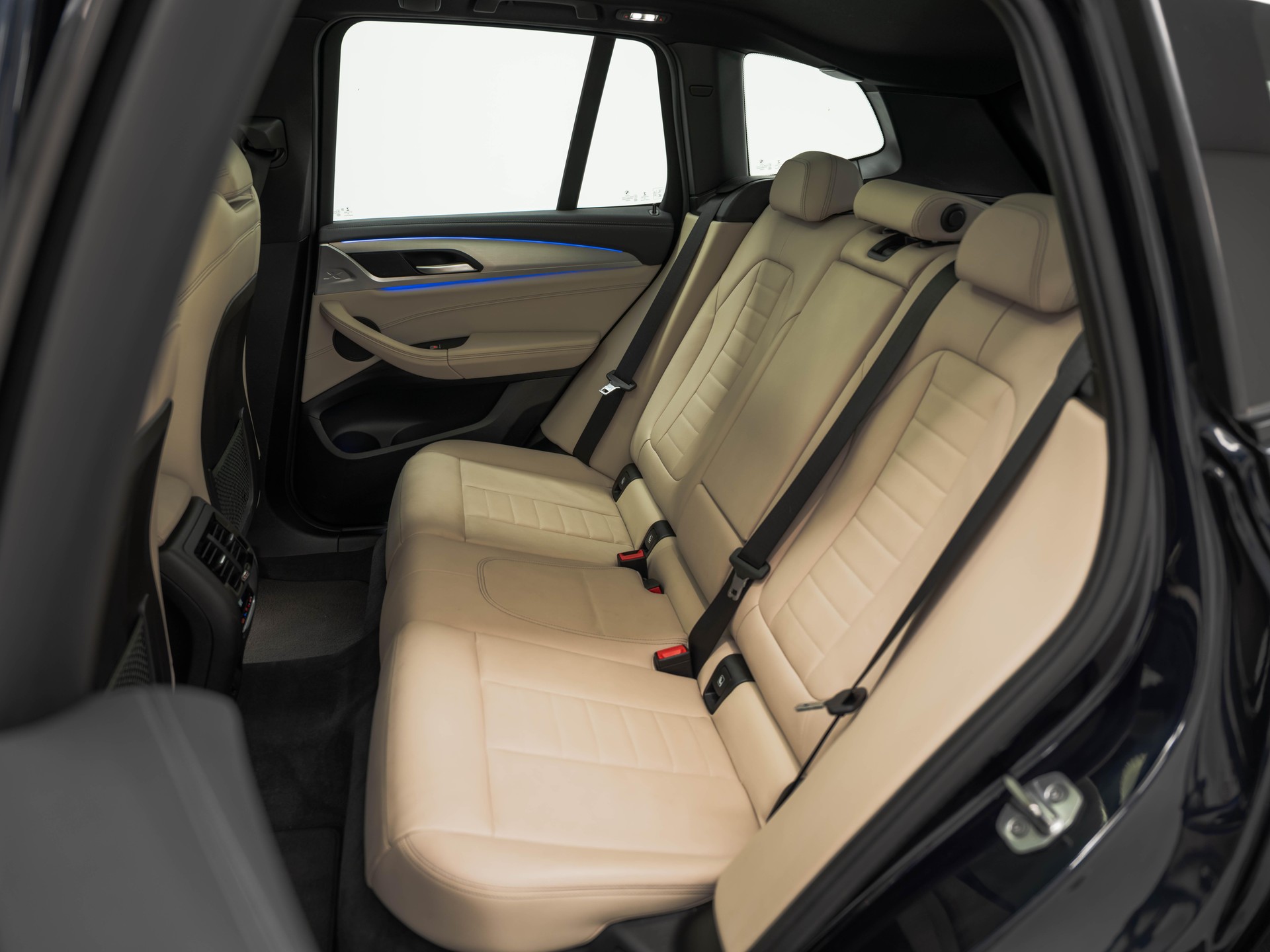 BMW X3 M40i-image-13