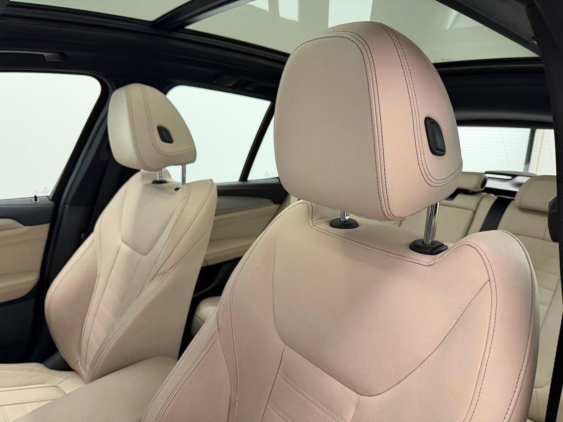 BMW X3 M40i-image-13