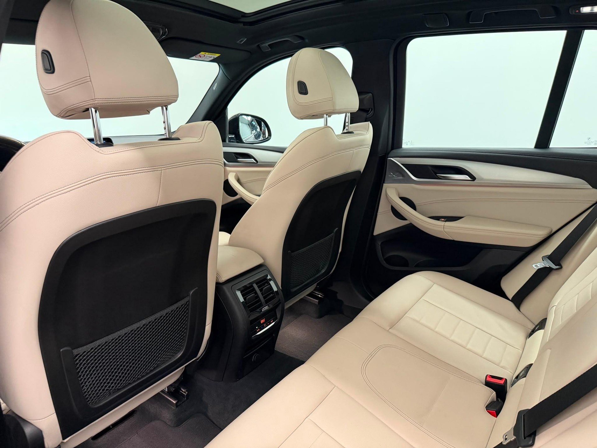 BMW X3 M40i-image-11