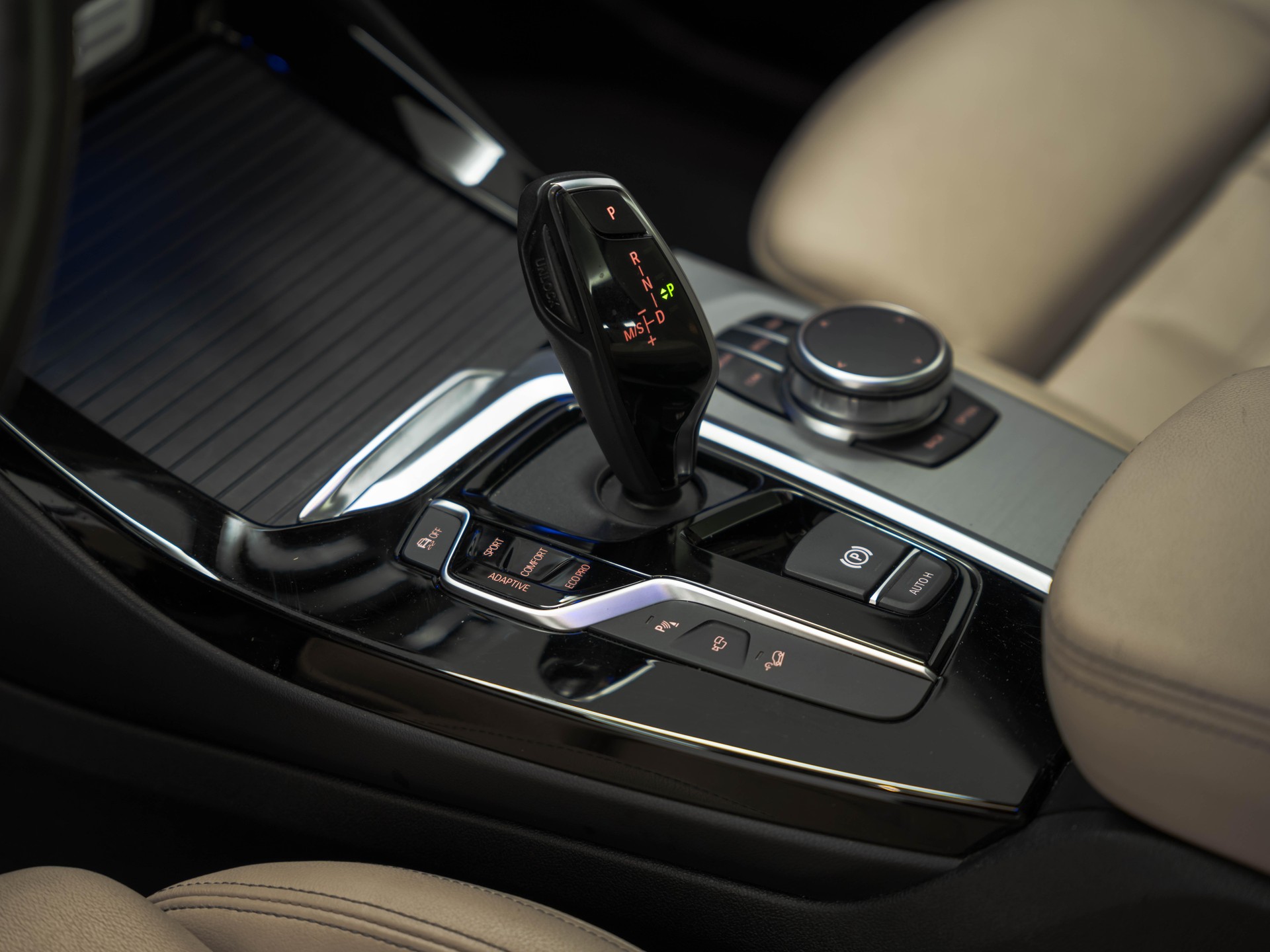 BMW X3 M40i-image-12