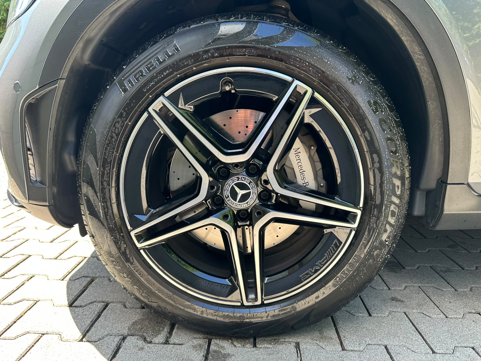 MERCEDES-BENZ GLC 220 d AMG Line 4Matic 9G-Tronic-image-9
