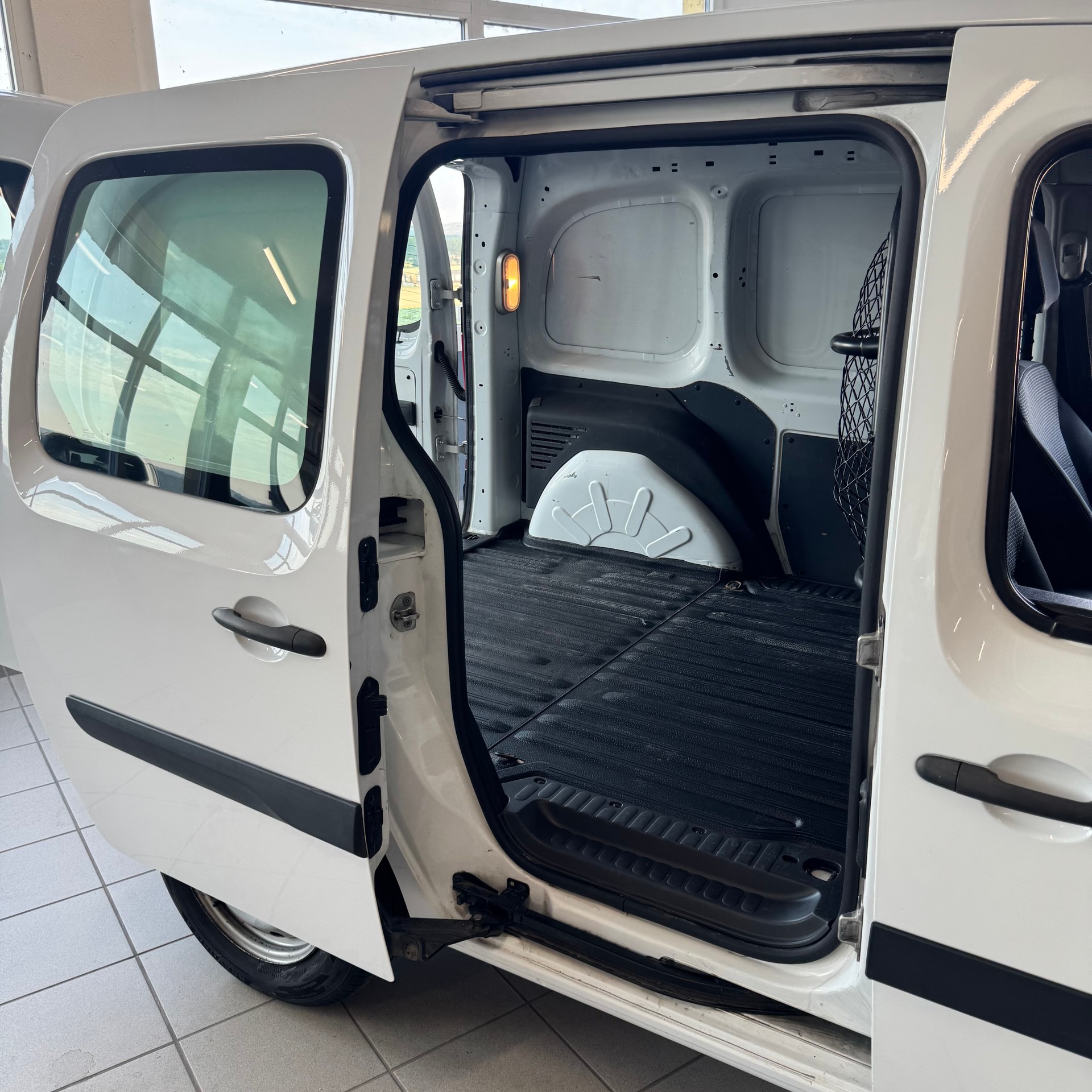 MERCEDES-BENZ Citan 109 CDI L Euro 6-image-18