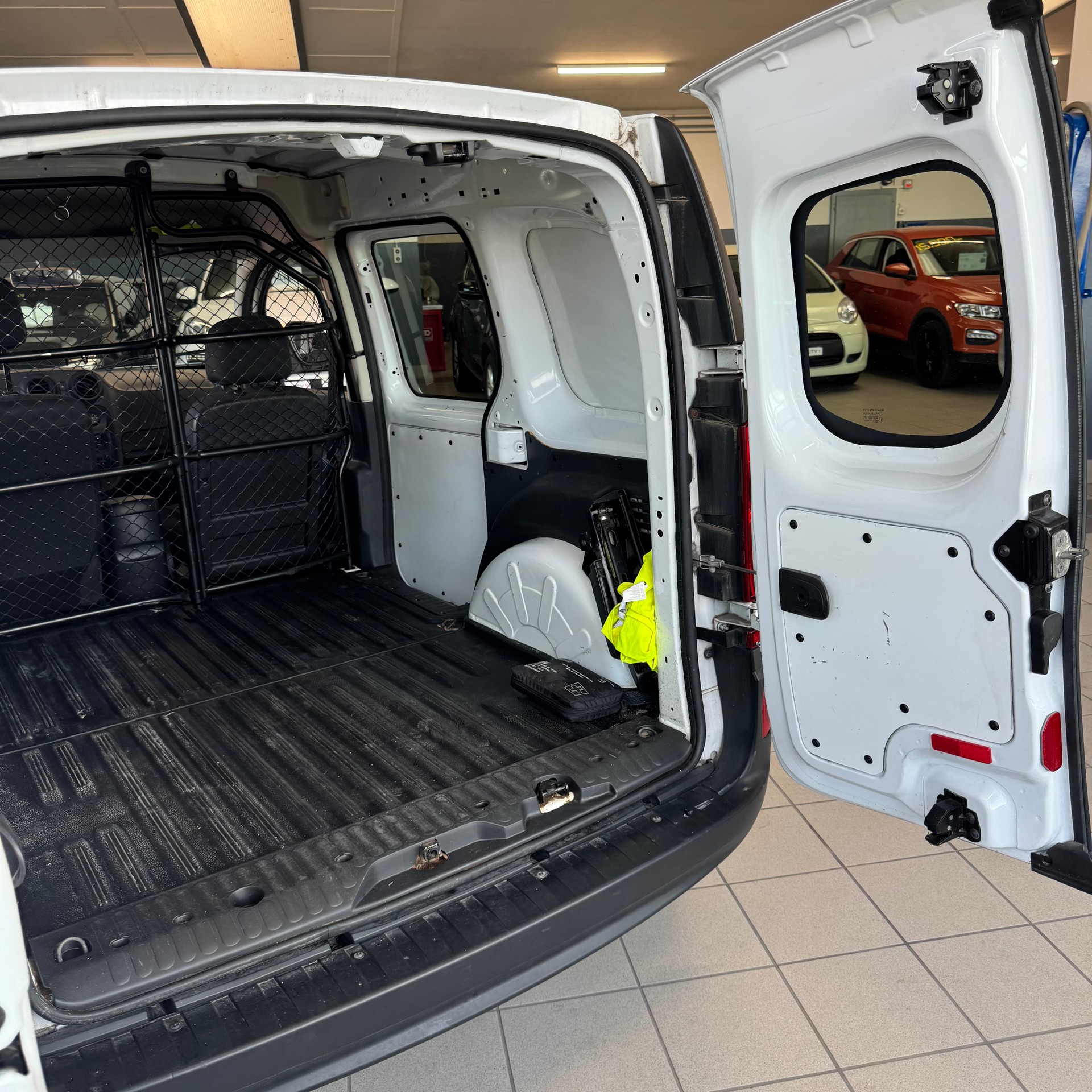 MERCEDES-BENZ Citan 109 CDI L Euro 6-image-15