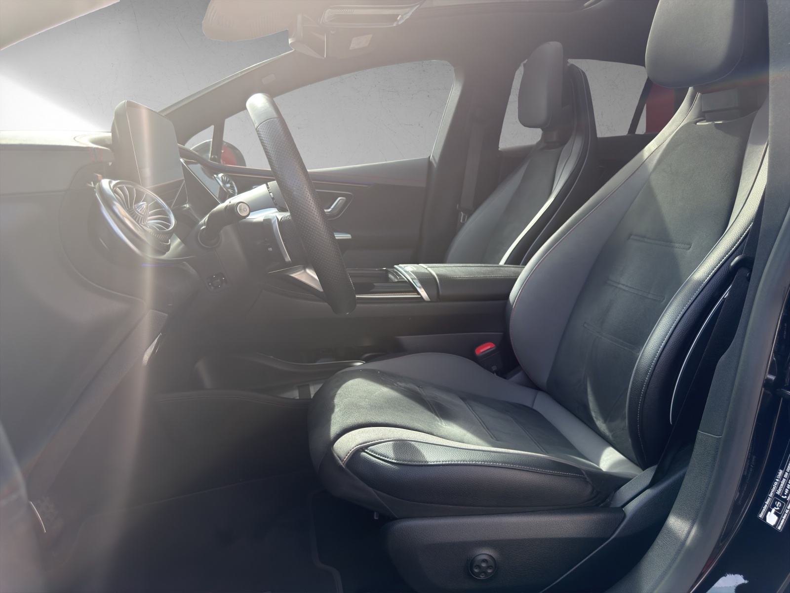 MERCEDES-BENZ EQE 350 4 Matic-image-10