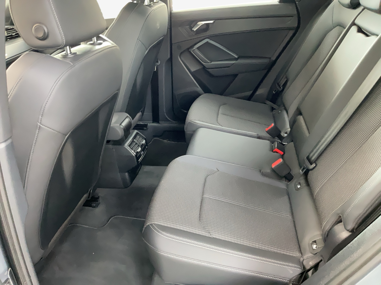 AUDI Q3 35 TFSI advanced Attraction S-tronic-image-11