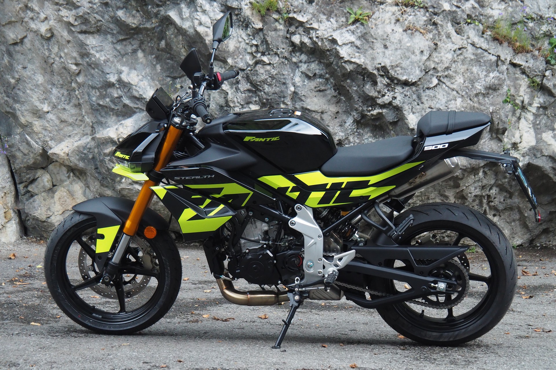 FANTIC STEALTH 500-showroom-element-3