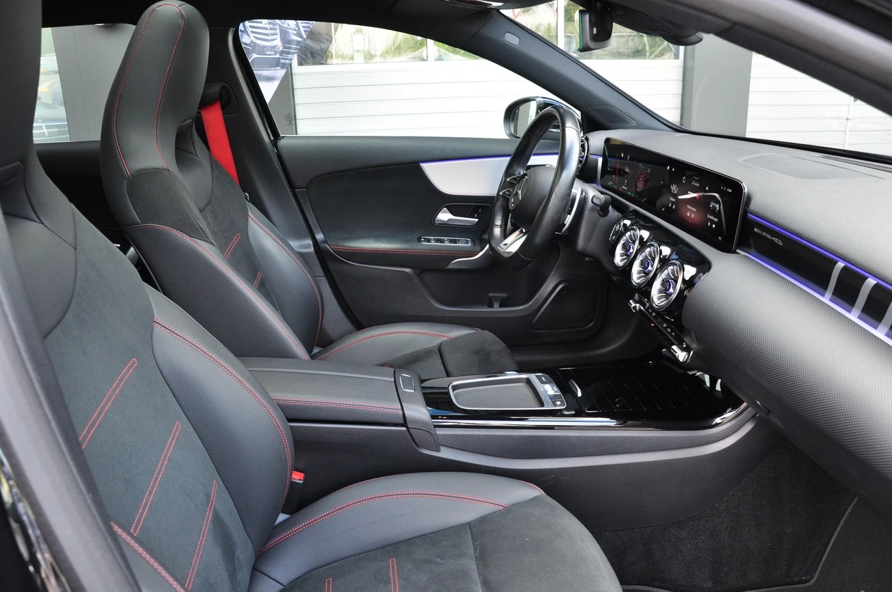 MERCEDES-BENZ A AMG 35 4Matic+ 8G-DCT-image-9