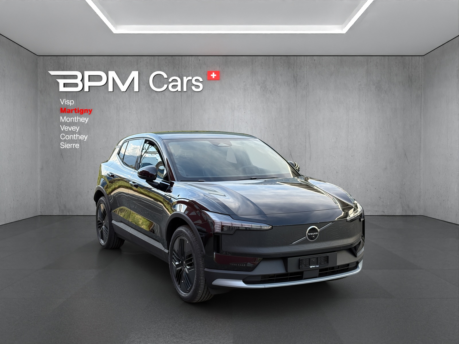 VOLVO EX30 Cross Country P8 69 kWh AWD Ultra-image-4