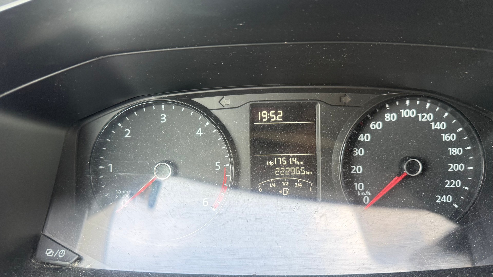 VW T6 2.0 Bi-TDI 4Motion-image-13