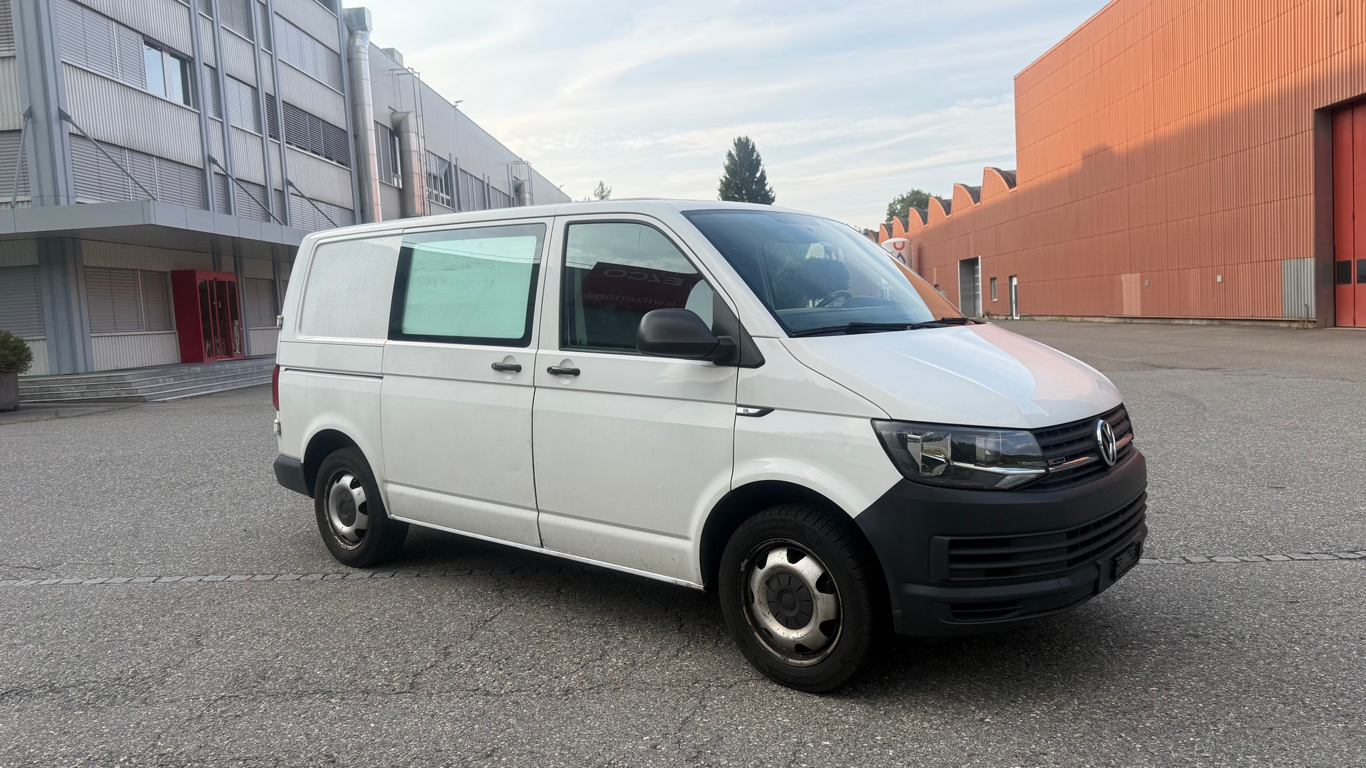 VW T6 2.0 Bi-TDI 4Motion-image-1