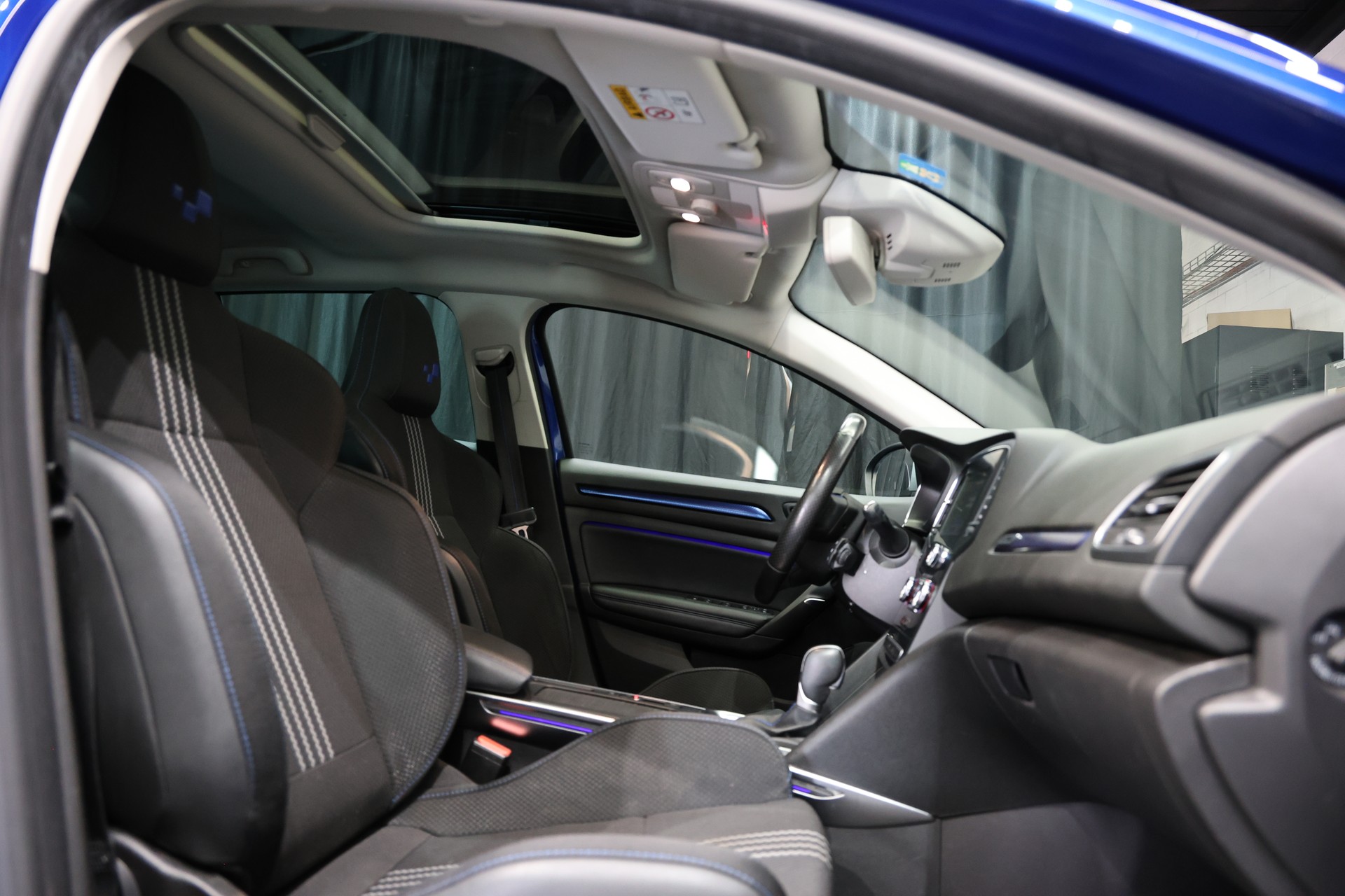 RENAULT Mégane Grandtour 1.7 dCi GT Line EDC-image-13