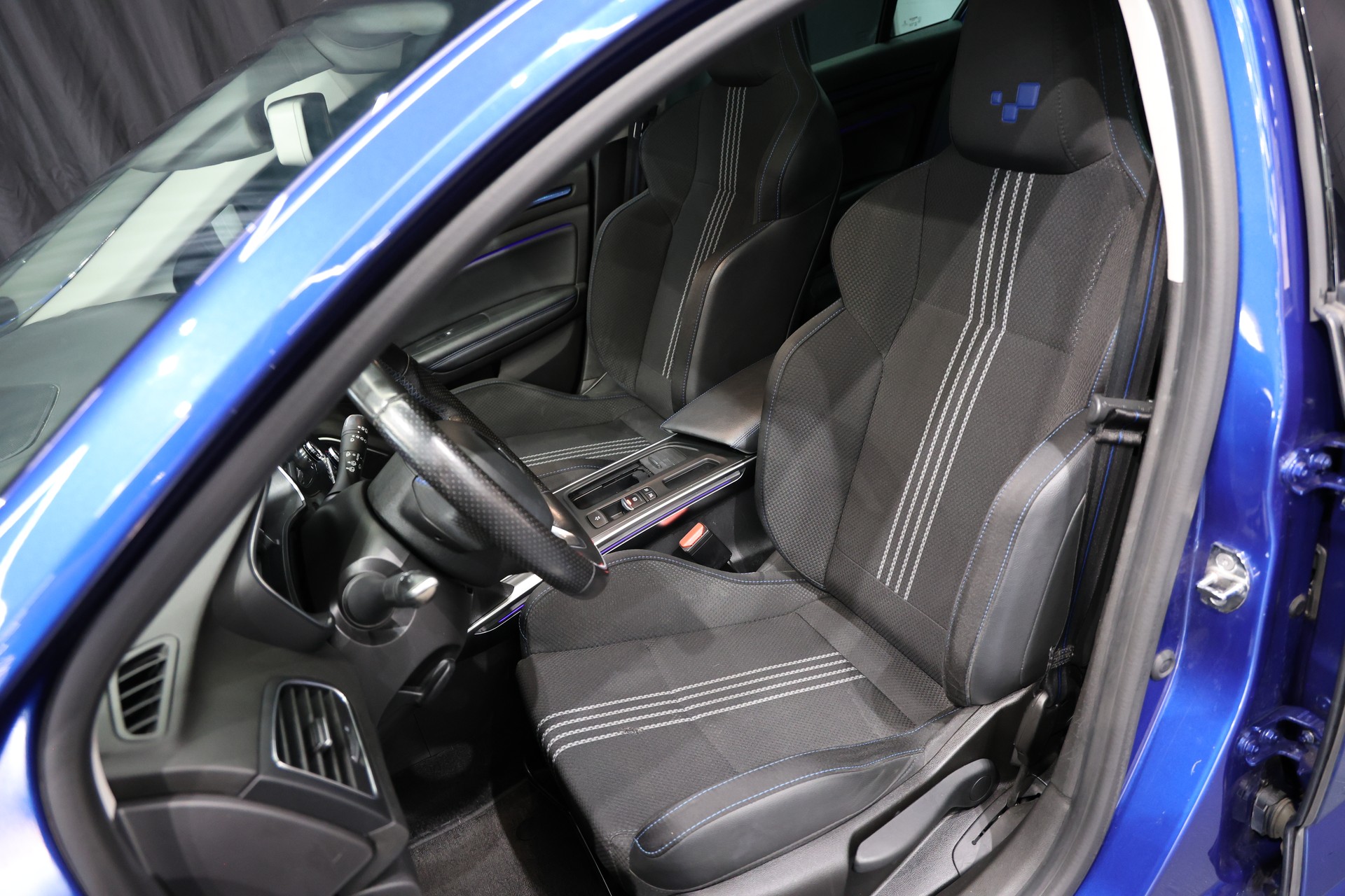 RENAULT Mégane Grandtour 1.7 dCi GT Line EDC-image-5