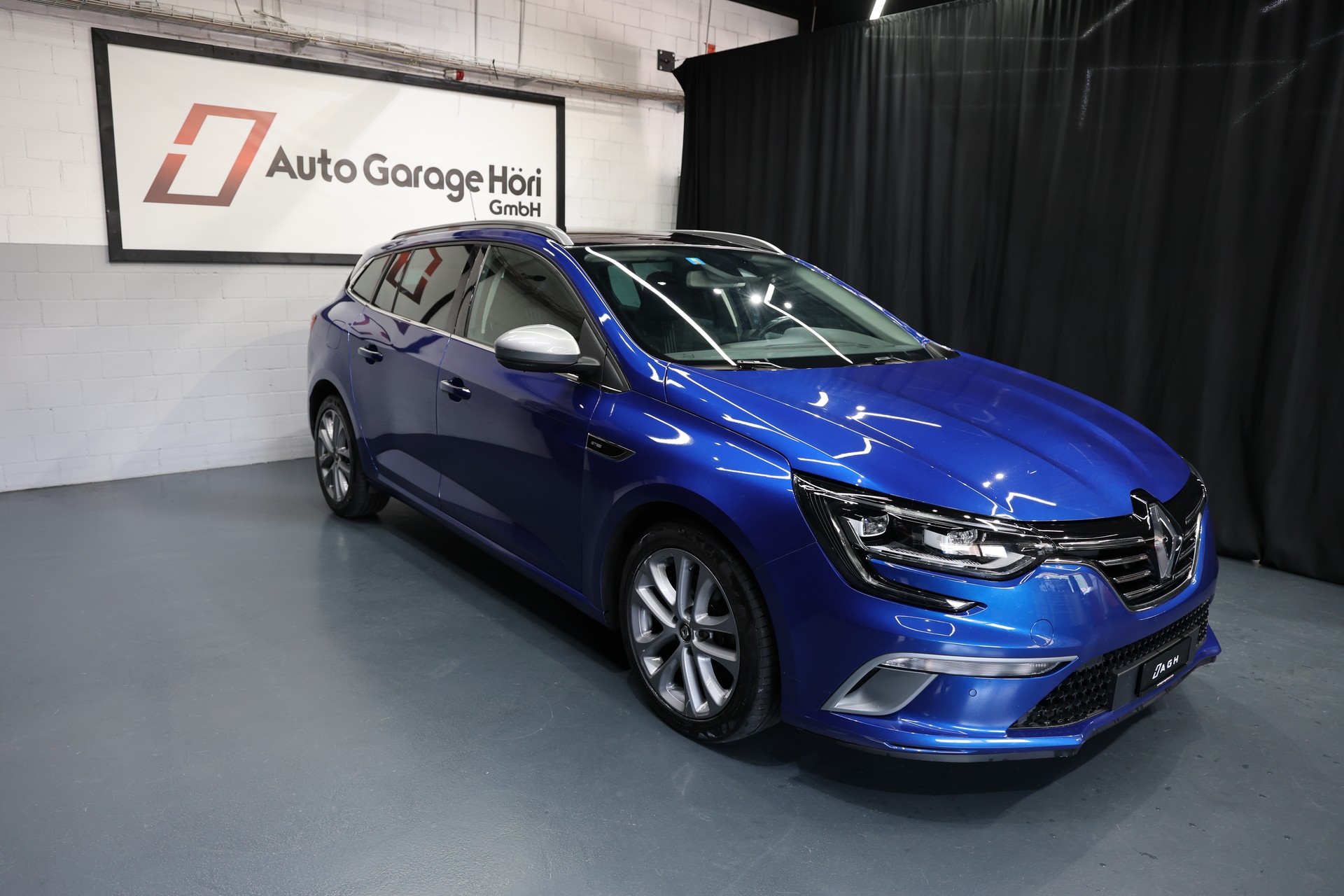 RENAULT Mégane Grandtour 1.7 dCi GT Line EDC-image-8