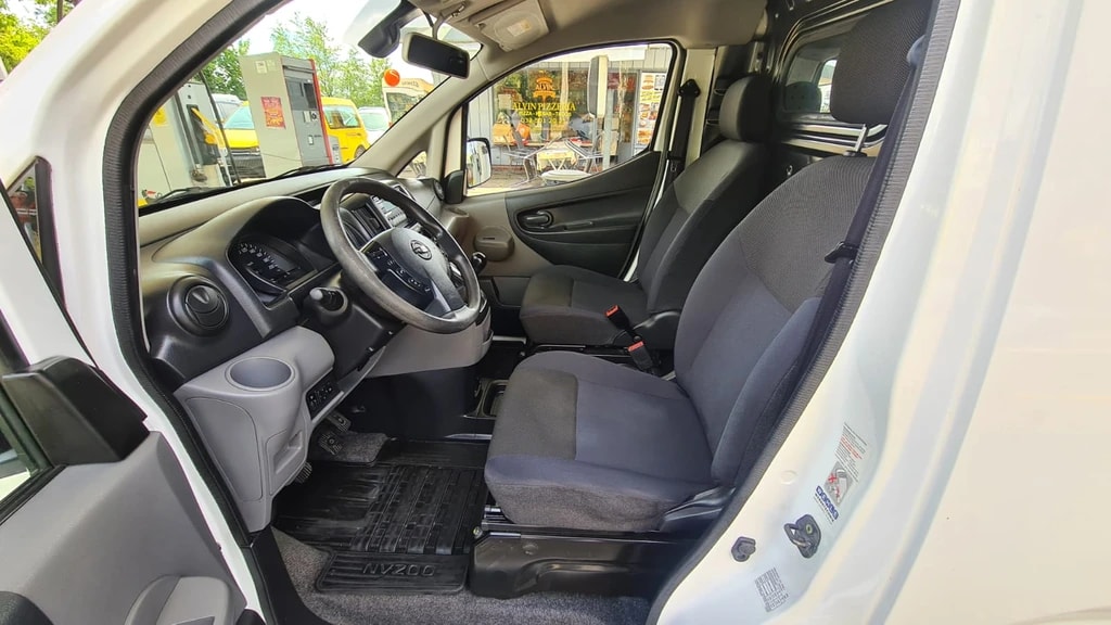 NISSAN NV200 1.5 dCi 90 Comfort Euro 6** Klimaanlage ** Werkstatt-Einrichtung ** RF-Kamera ** Anh-Kupplung **-image-15