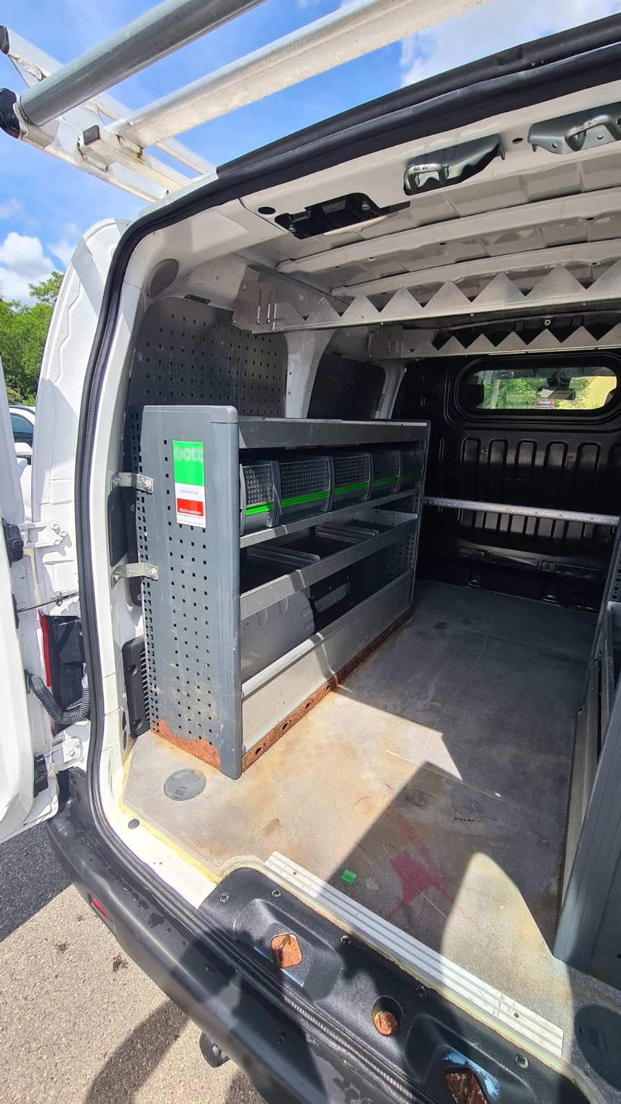 NISSAN NV200 1.5 dCi 90 Comfort Euro 6** Klimaanlage ** Werkstatt-Einrichtung ** RF-Kamera ** Anh-Kupplung **-image-10