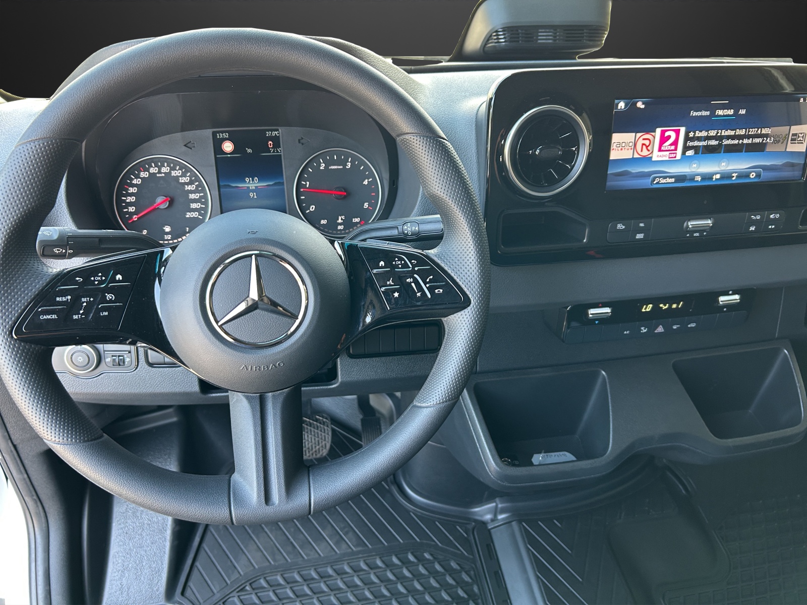 MERCEDES-BENZ Sprinter 317 CDI Lang 9G-TRONIC-image-9