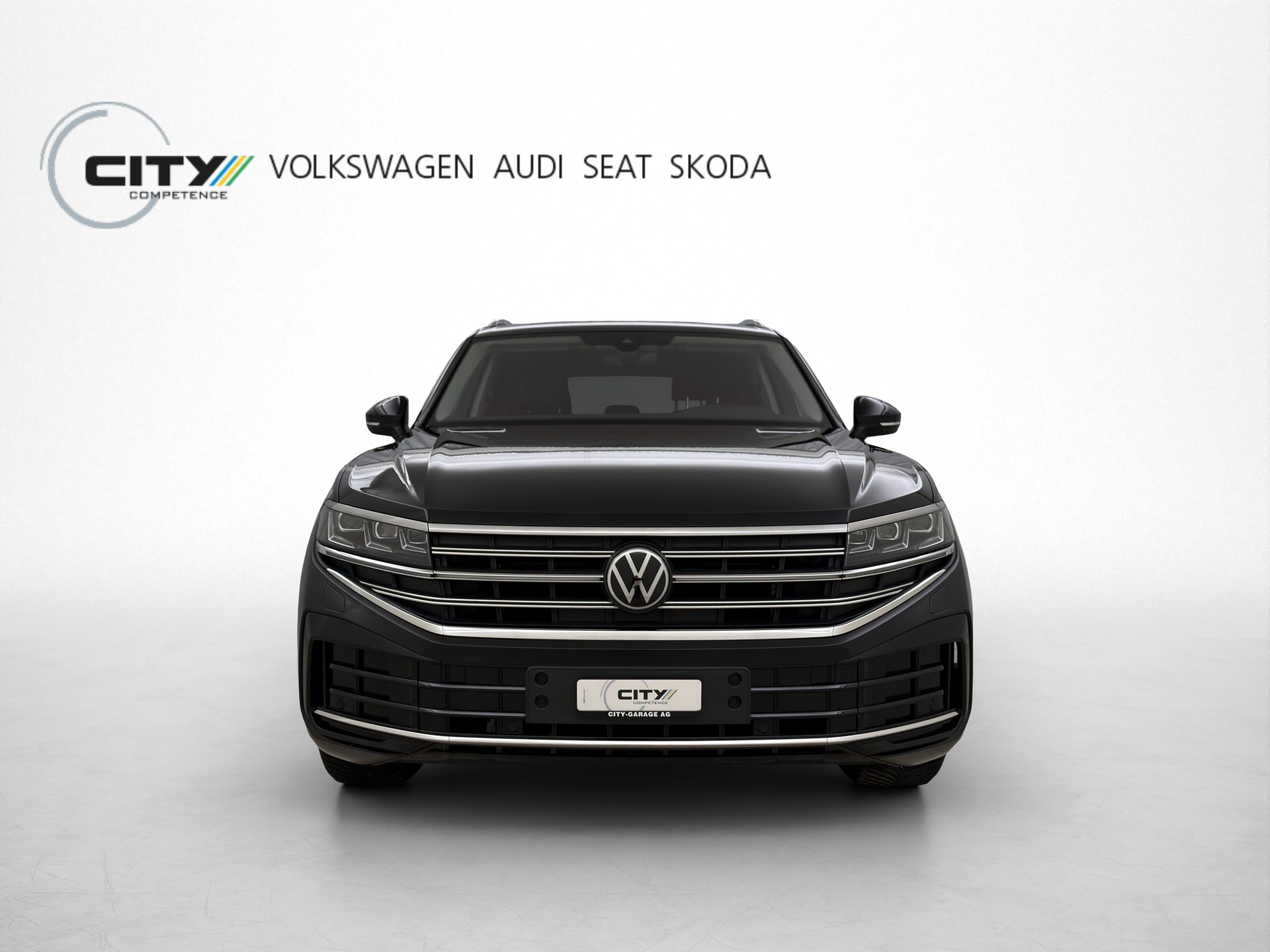 VW Touareg 3.0 V6 TDI Elegance 4Motion-image-1