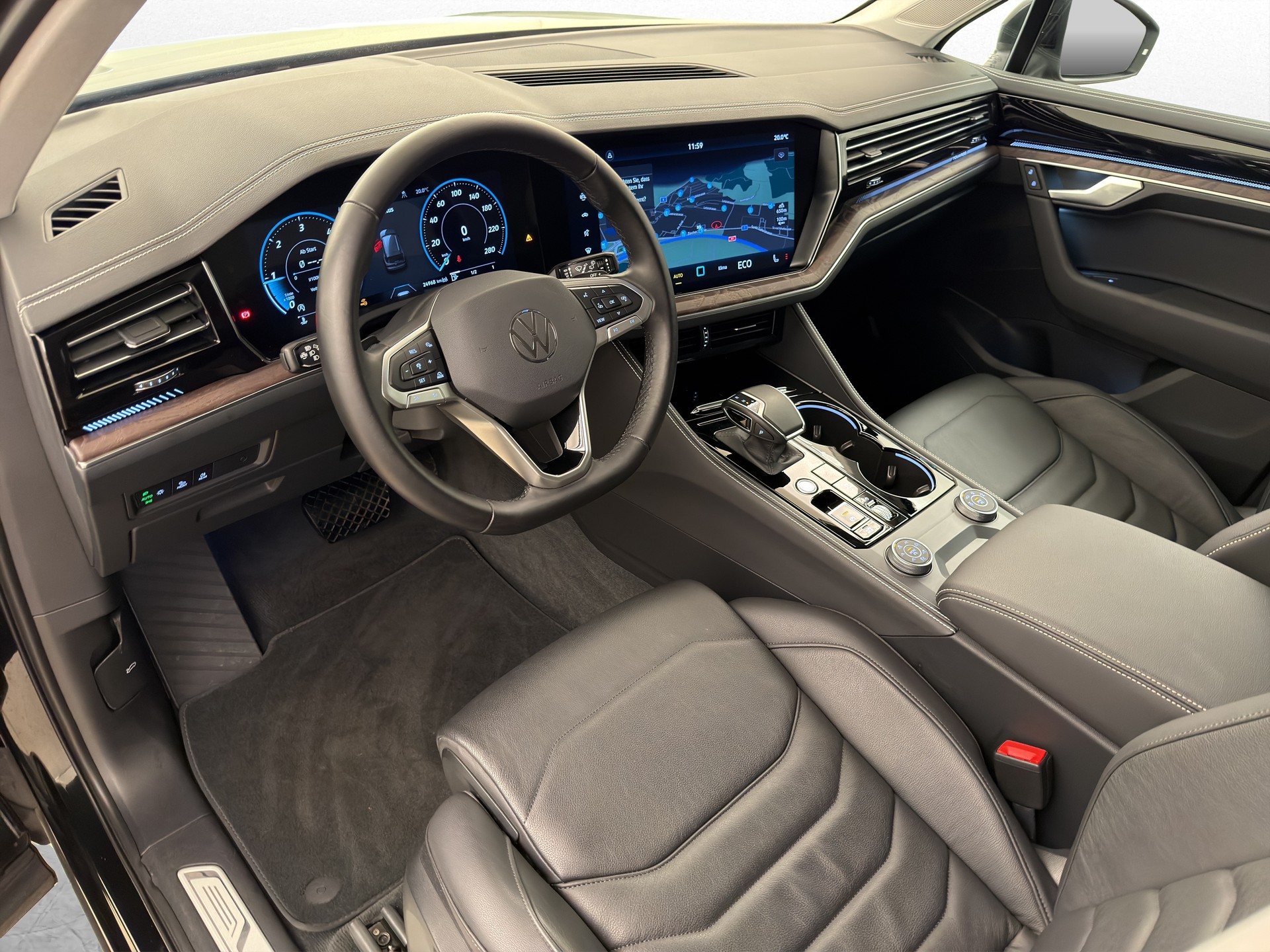 VW Touareg 3.0 V6 TDI Elegance 4Motion-image-13