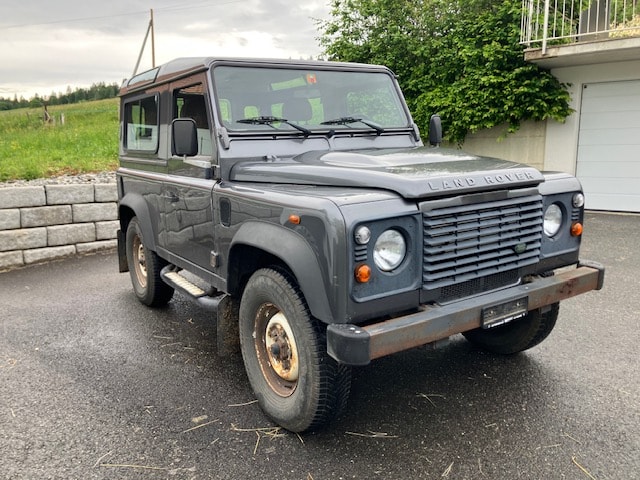 LAND ROVER Defender 90 2.2 TD4 Station Wagon-image-0